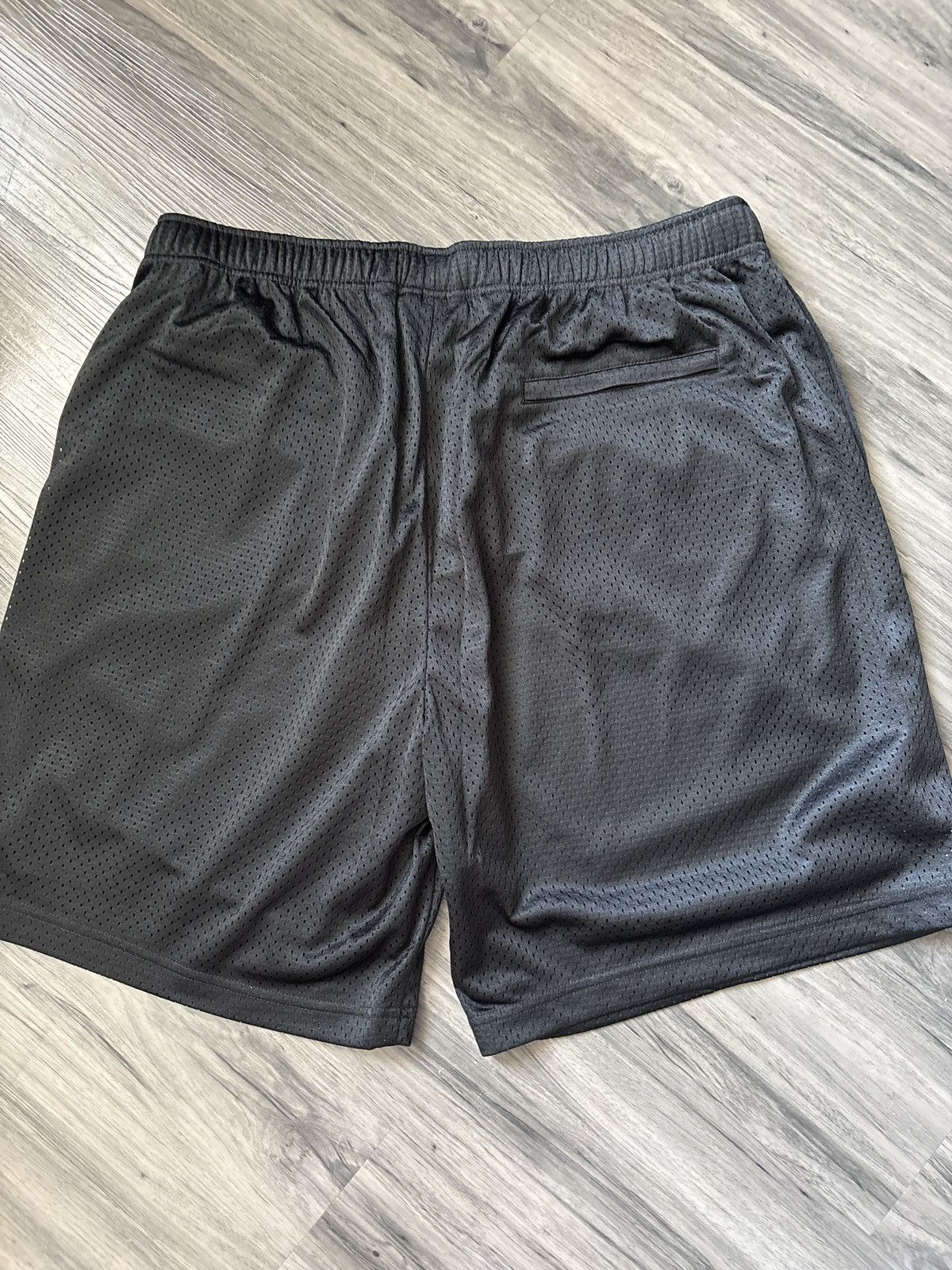 Supreme Supreme Small Box Baggy Mesh Shorts Size Large Authentic Size US 34 / EU 50 - 3 Thumbnail