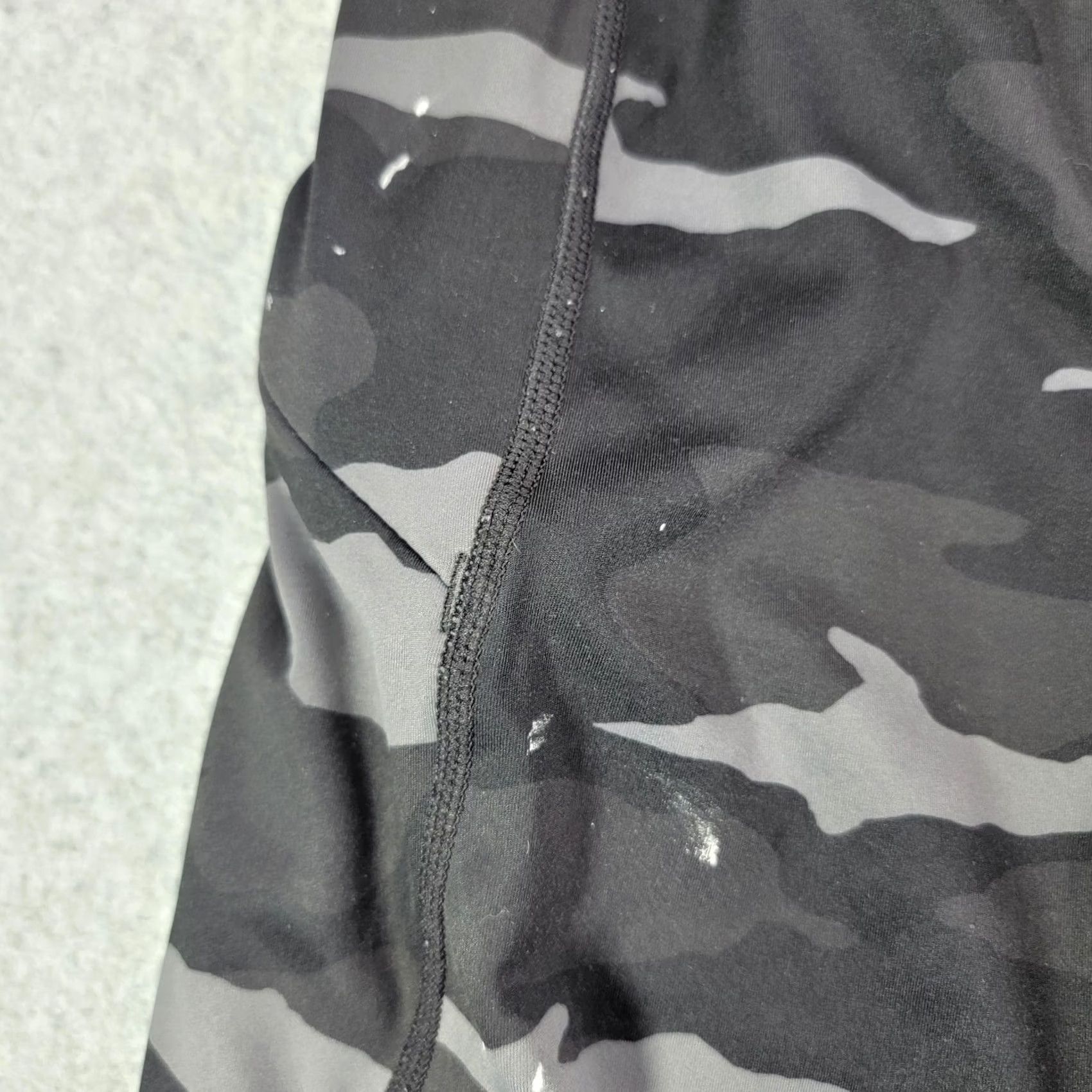 Athleta Athleta Ankle Womens M Black Leggings Camo Length Pocket Stretch Athletic Size 32" / US 10 / IT 46 - 3 Thumbnail