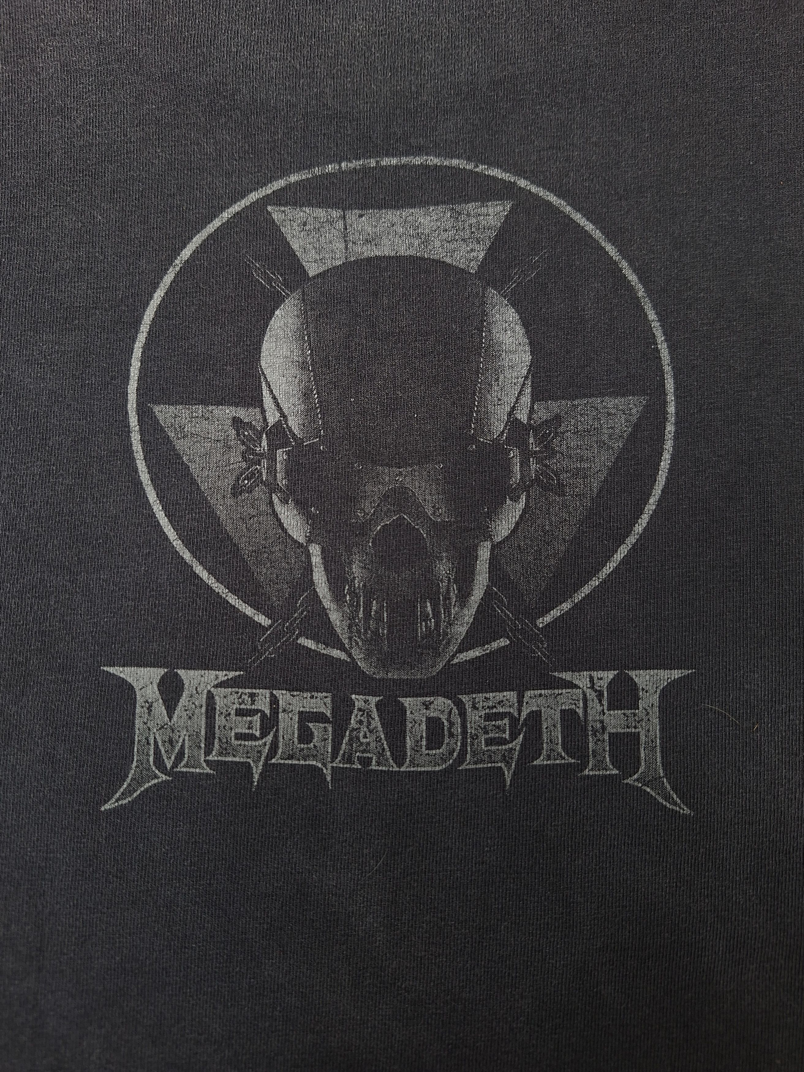 Band Tees 🔥RARE🔥 Vintage megadeth 90s youthanasia album not oasis Size US L / EU 52-54 / 3 - 8 Thumbnail