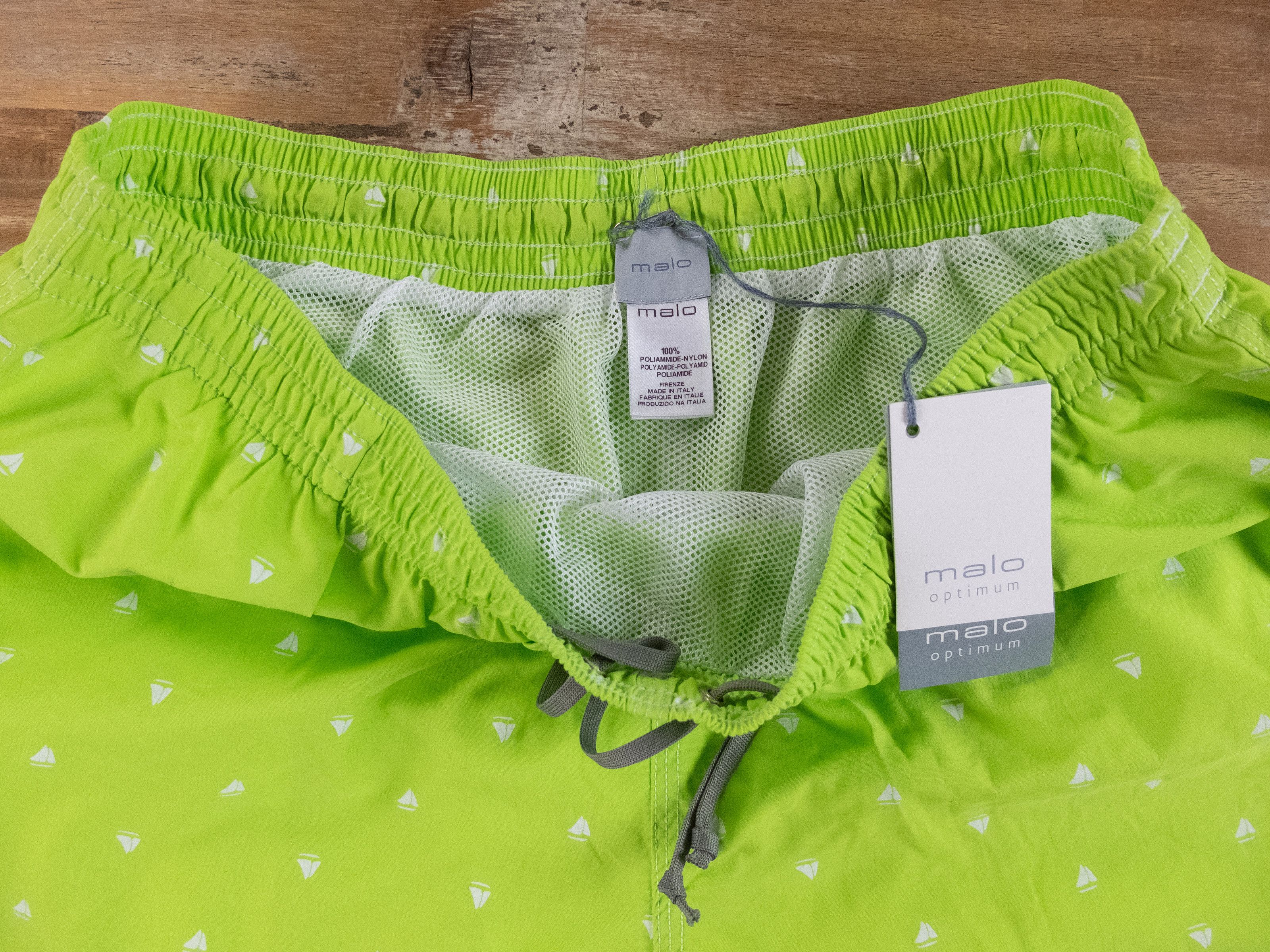 Malo MALO Optimum green sail ship motif swim shorts XXL Italy Size US 38 / EU 54 - 2 Thumbnail