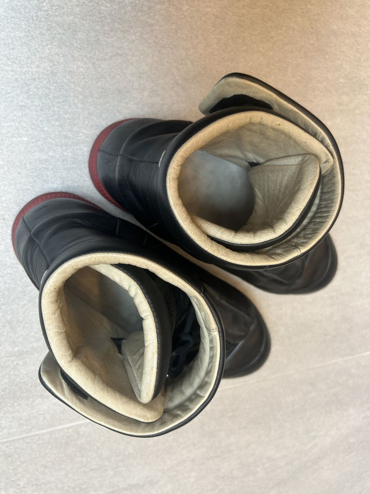 Maison Margiela Maison Margiela Leather Black Red Futures Sneakers Size US 11 / EU 44 - 4 Thumbnail