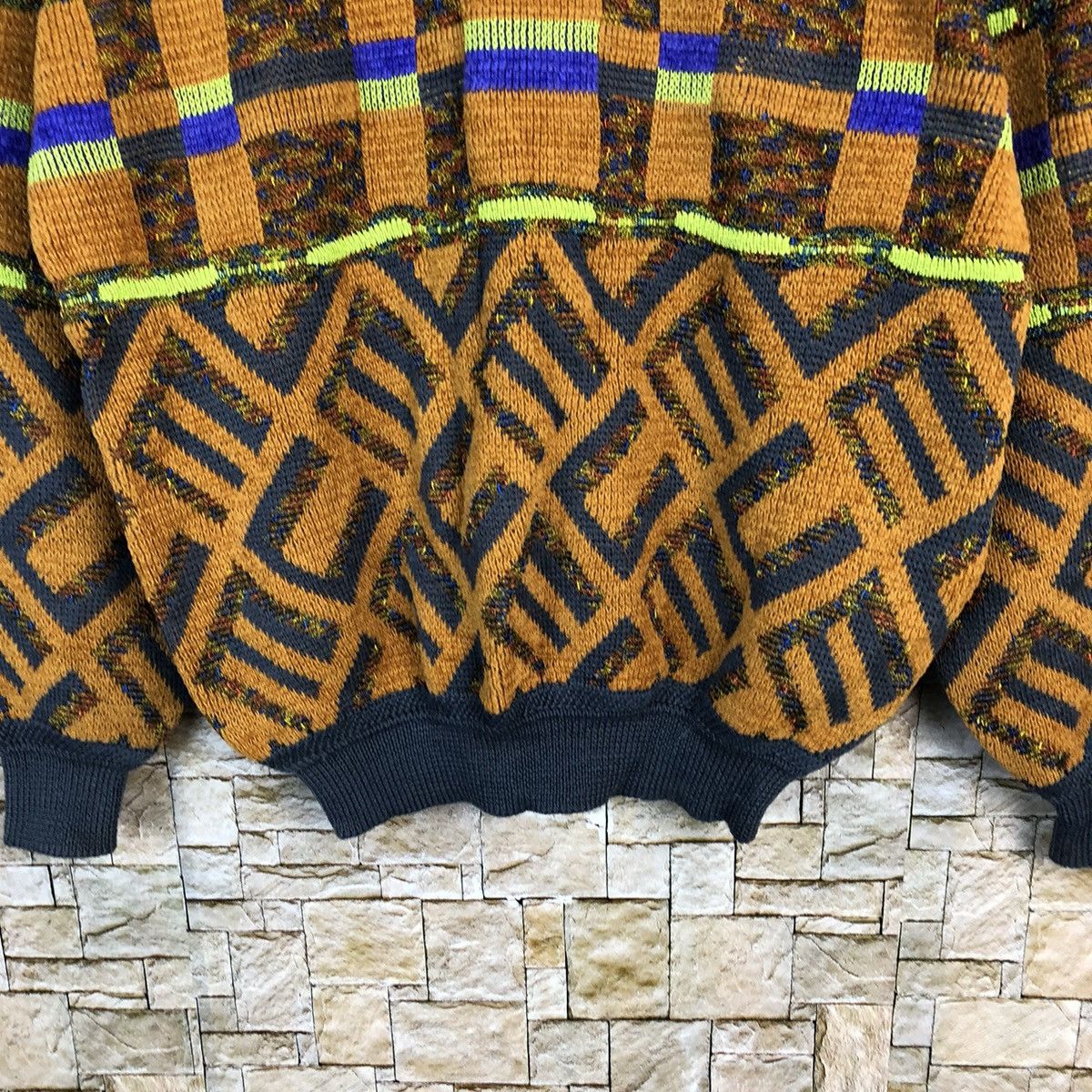 Vintage Pashu Brown art vintage Knitwear sweatshirt #A418 Size US L / EU 52-54 / 3 - 6 Thumbnail