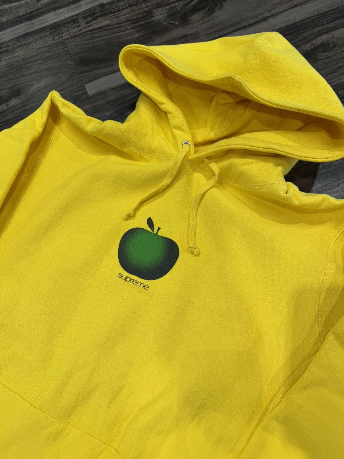 Supreme Supreme Apple Sweatshirt Jacket Hoodie Yellow Size US L / EU 52-54 / 3 - 2 Thumbnail
