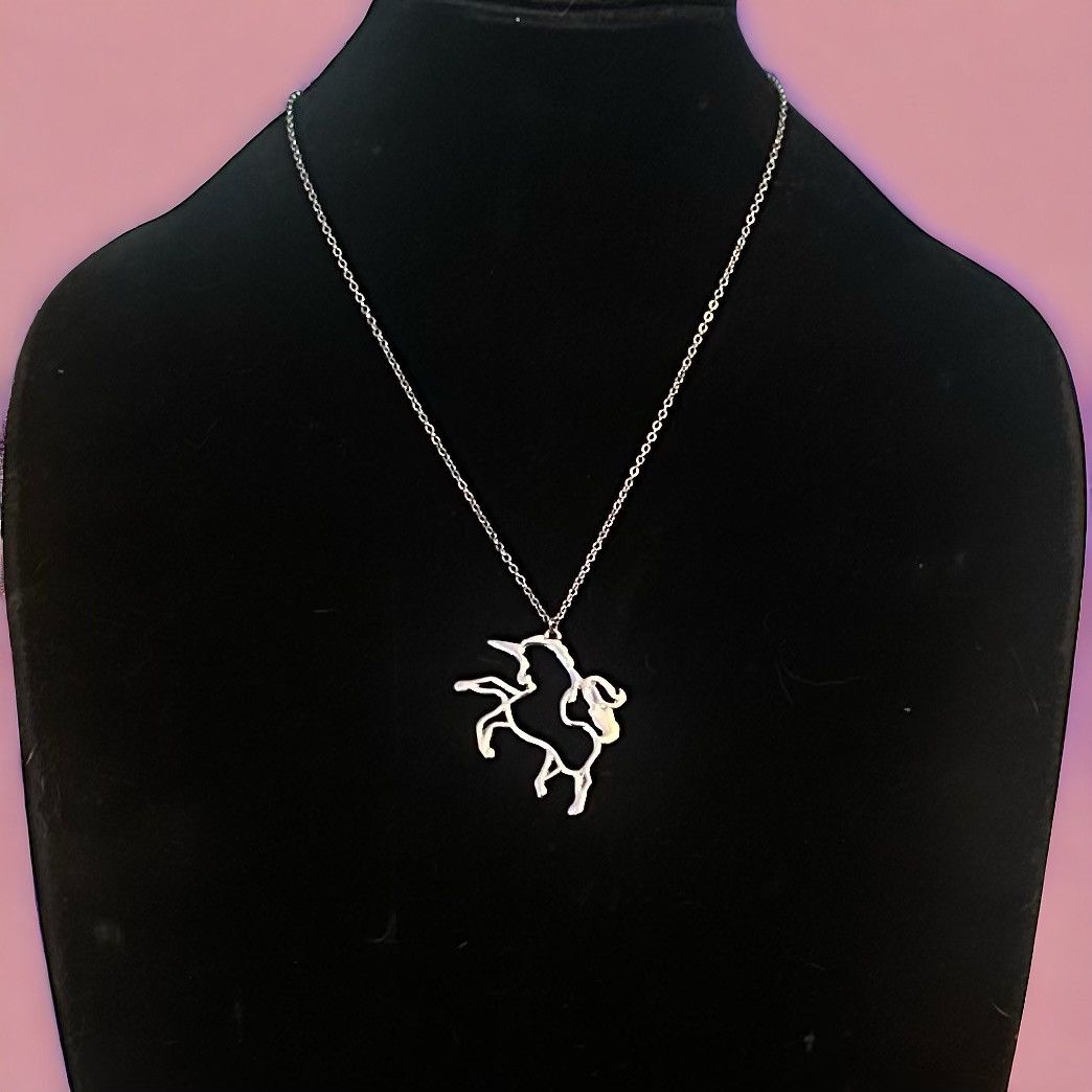 Other Silver tone unicorn pendant necklace Size ONE SIZE - 1 Thumbnail