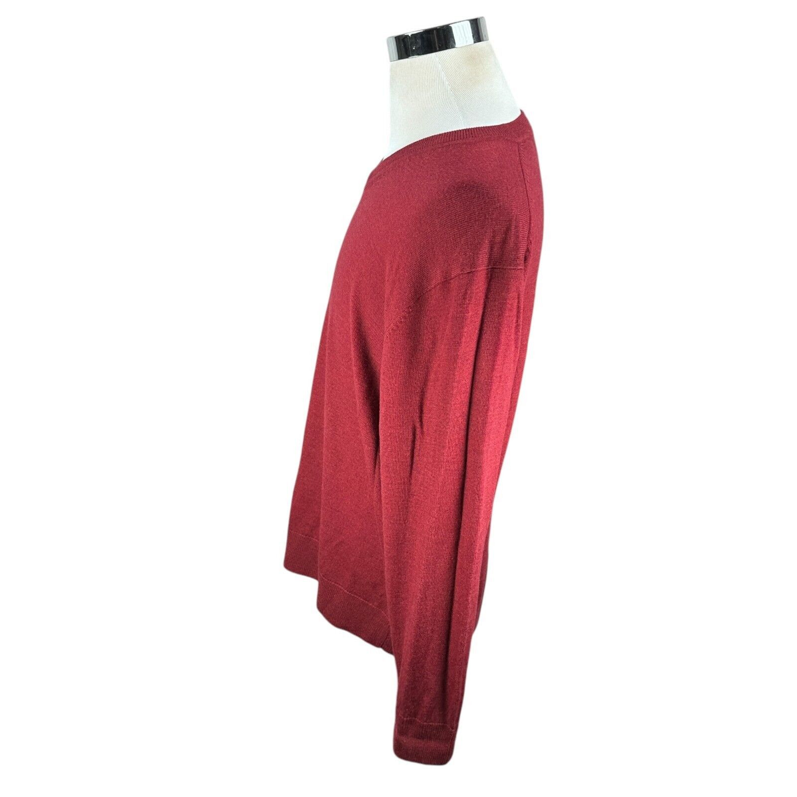 & Other Stories Raffi Sweater Men’s XL Red V-Neck Knit Lightweight Pullover Size US XL / EU 56 / 4 - 4 Thumbnail