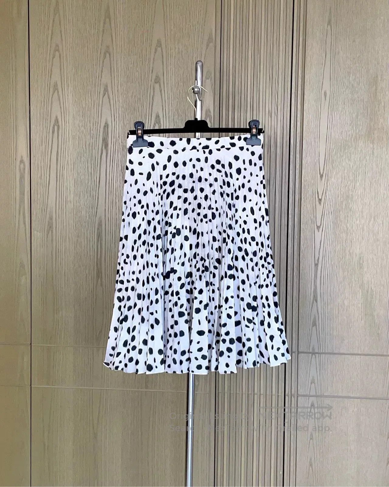 Burberry Burberry Gray Polka Dot Pleated Skirt. Size US 34 / EU 50 - 2 Thumbnail
