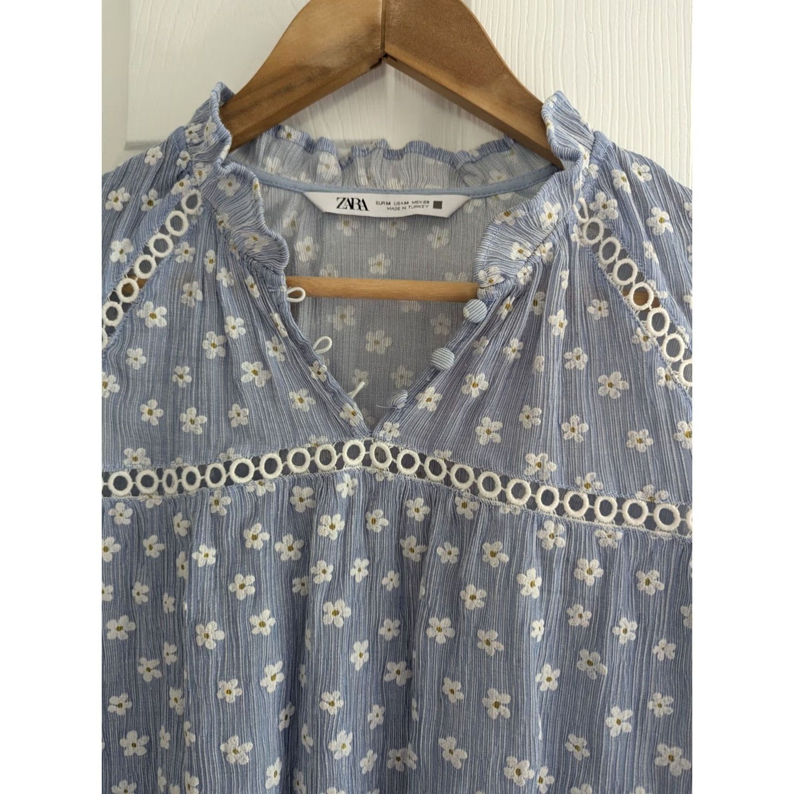 Zara Zara Blouse Long Sleeve Daisy Print Ruffle Peasant Floral Top M Blue Womens Size M / US 6-8 / IT 42-44 - 2 Thumbnail
