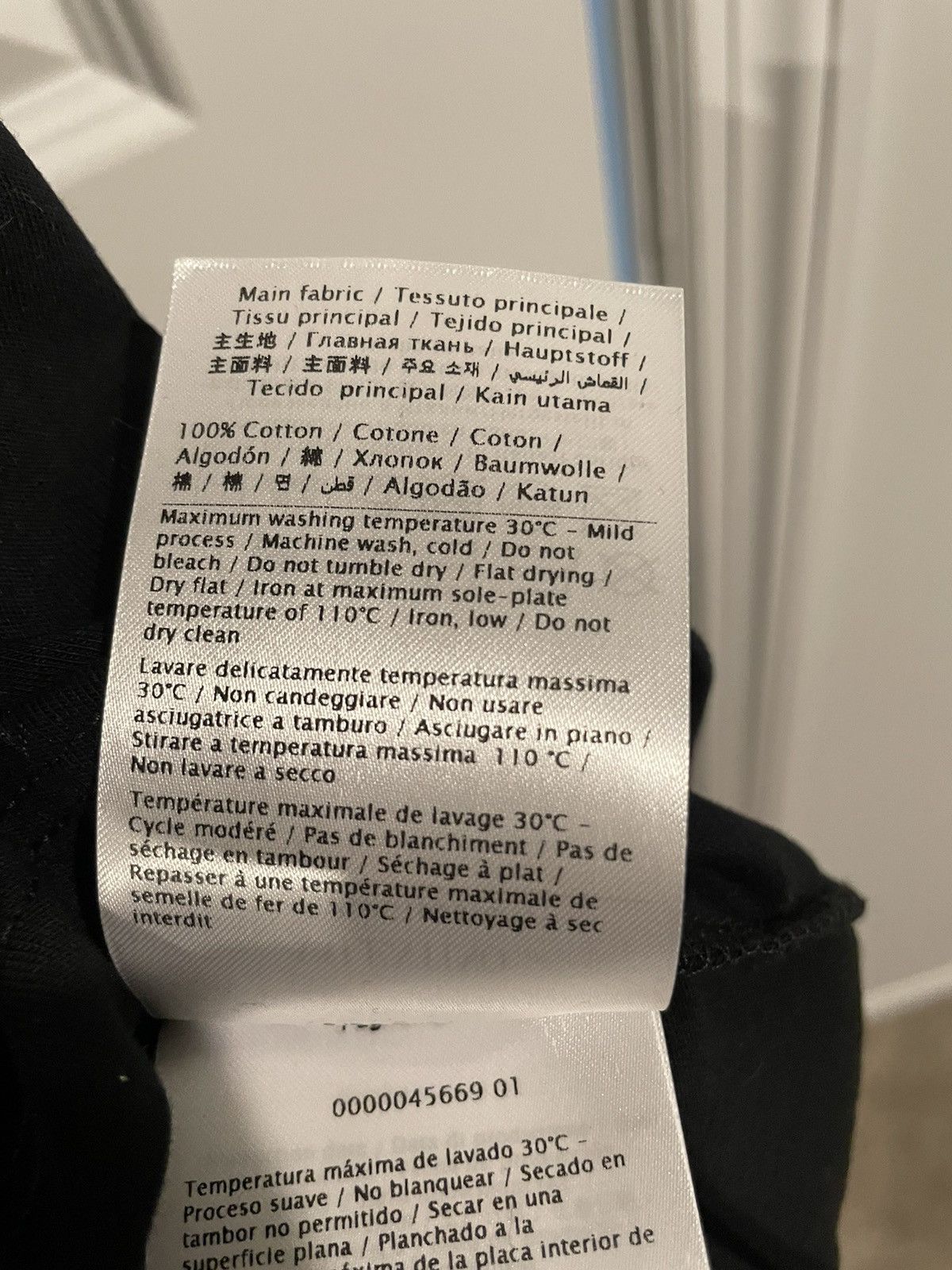 Valentino Valentino Logo T Shirt Size US XL / EU 56 / 4 - 5 Thumbnail