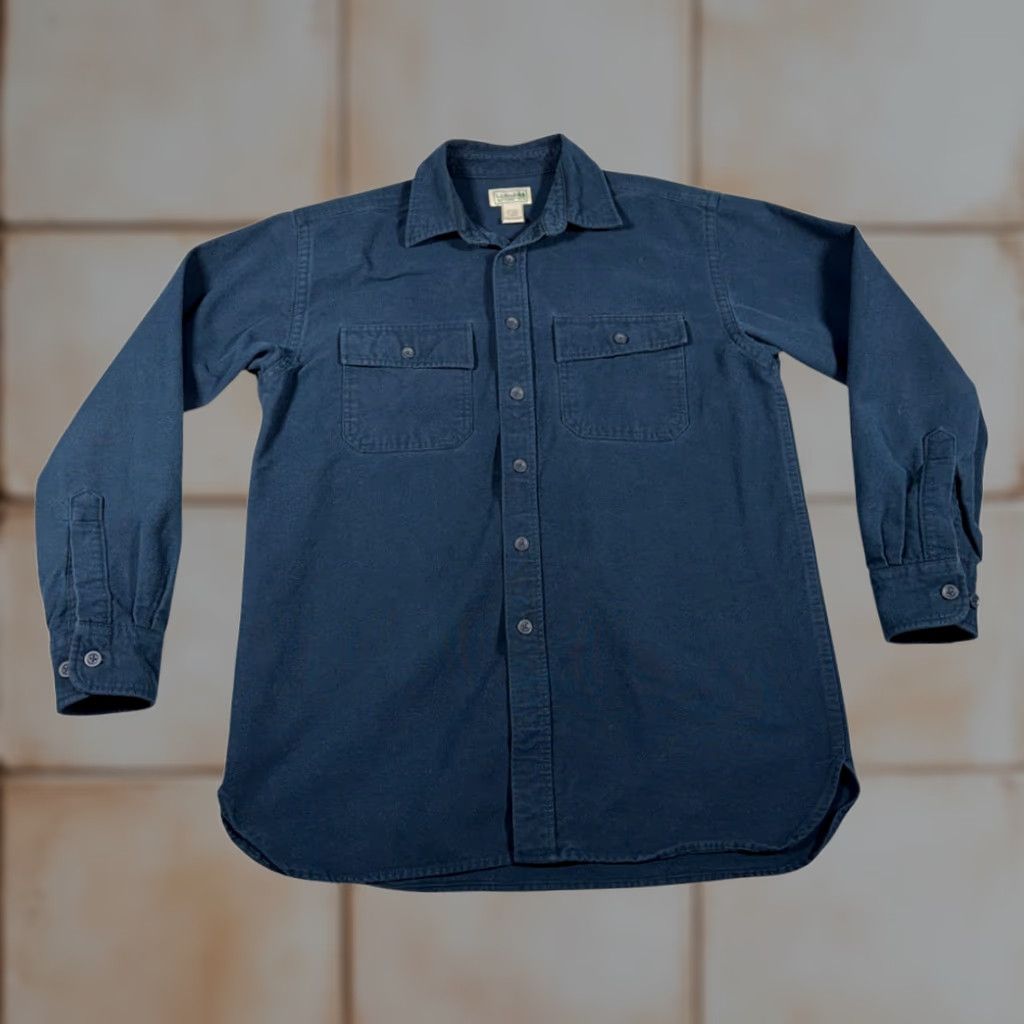 Vintage VINTAGE LL Bean Shirt Mens Blue Chamois Flannel 90s Heritage Button-Up Pocketed 30" Length Medium... Size US M / EU 48-50 / 2 - 1 Thumbnail