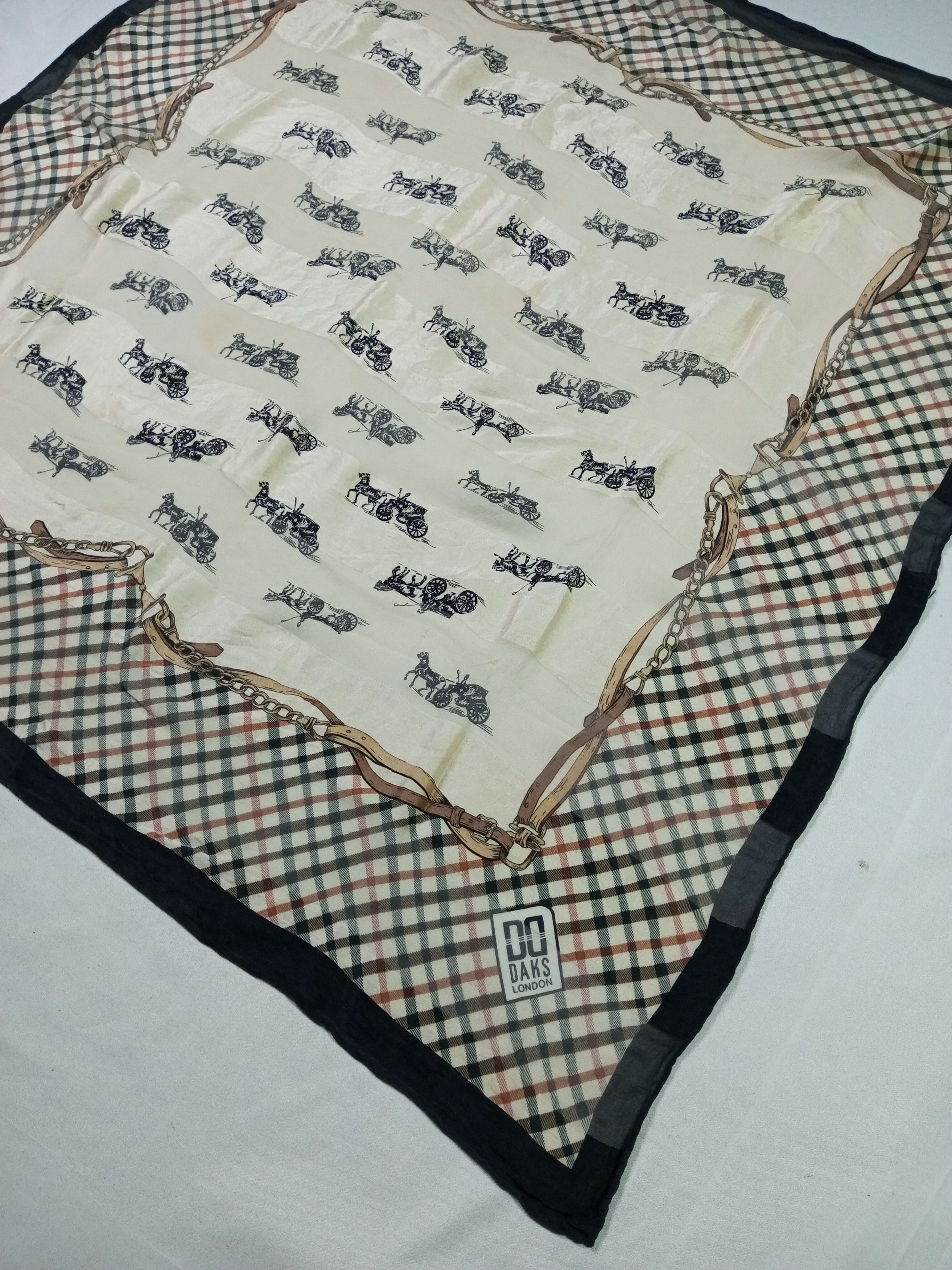 DAKS × Vintage Vintage Daks London Silk Scarf Size ONE SIZE - 3 Thumbnail