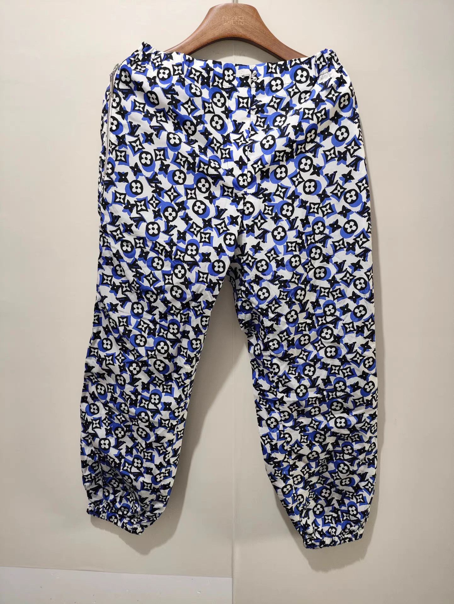 Louis Vuitton White Star and Flower Print Casual Pants Size US 36 / EU 52 - 1 Thumbnail