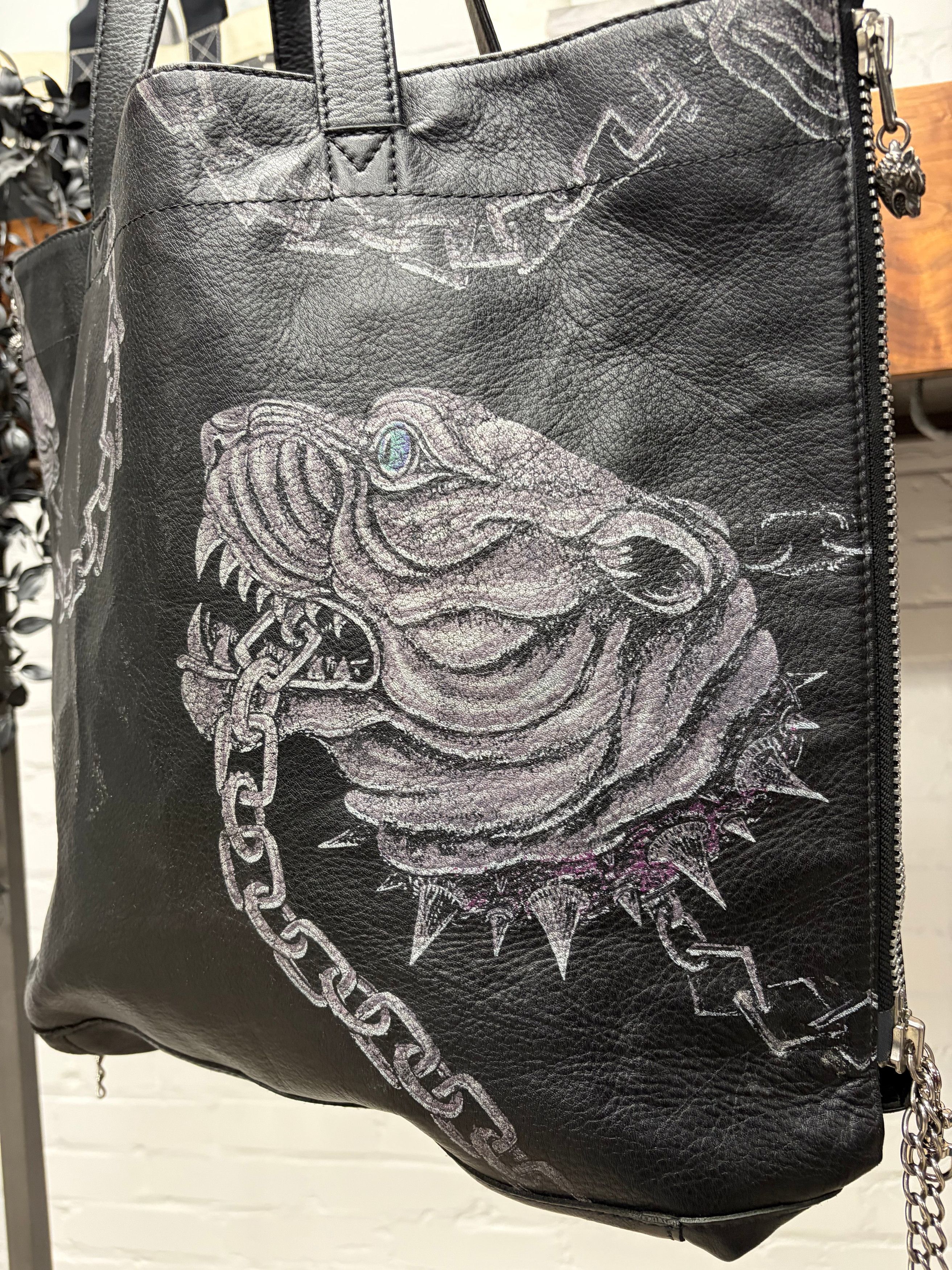 Yohji Yamamoto AW2014 Yohji Yamamoto Cowhide ‘Tiger & Chains’ Black Leather Tote Bag Size ONE SIZE - 2 Thumbnail