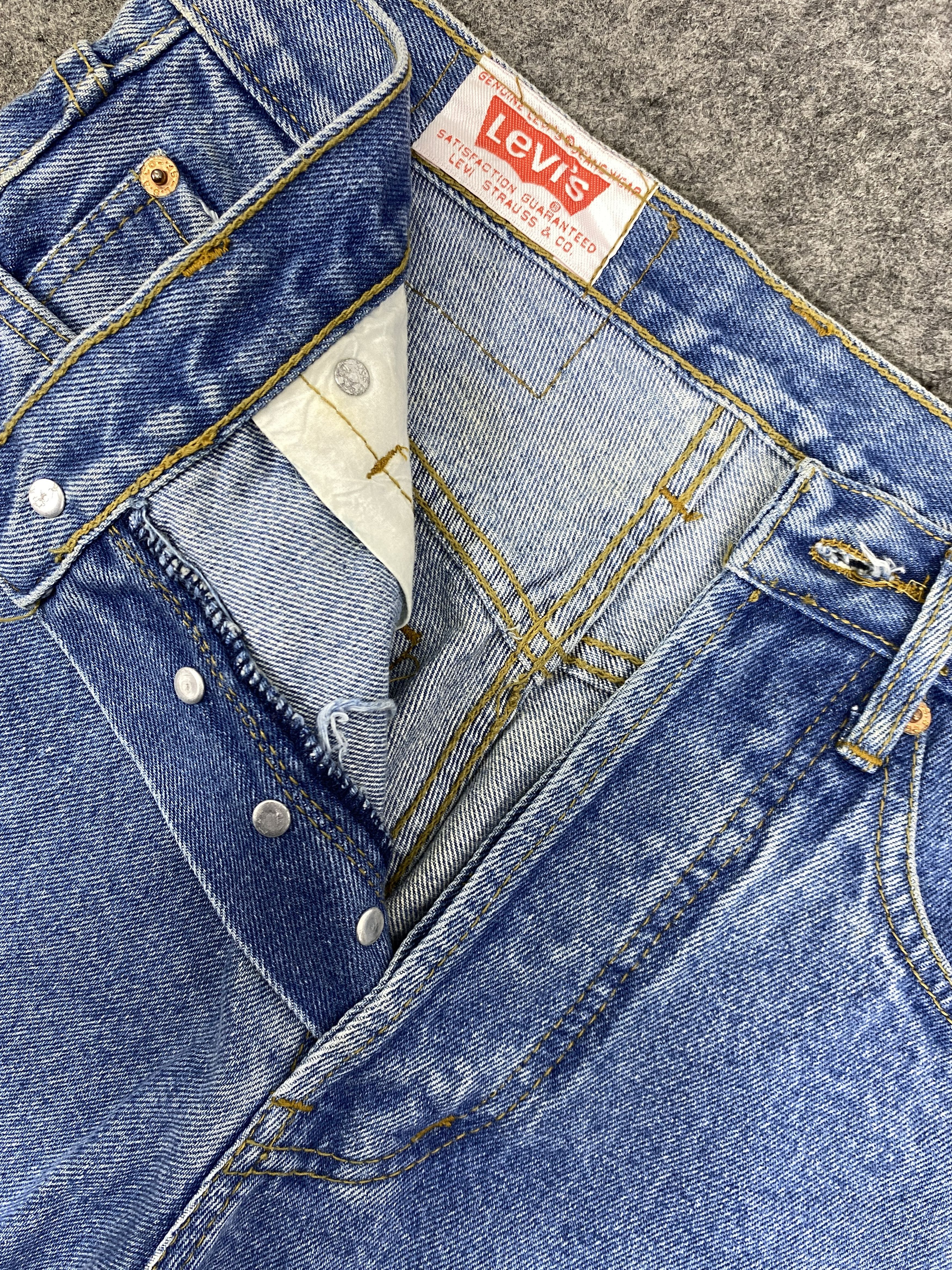 Levi's Blue Vintage Levis 501 Denim Jeans 29x33 - JN3159 Size US 29 - 7 Thumbnail