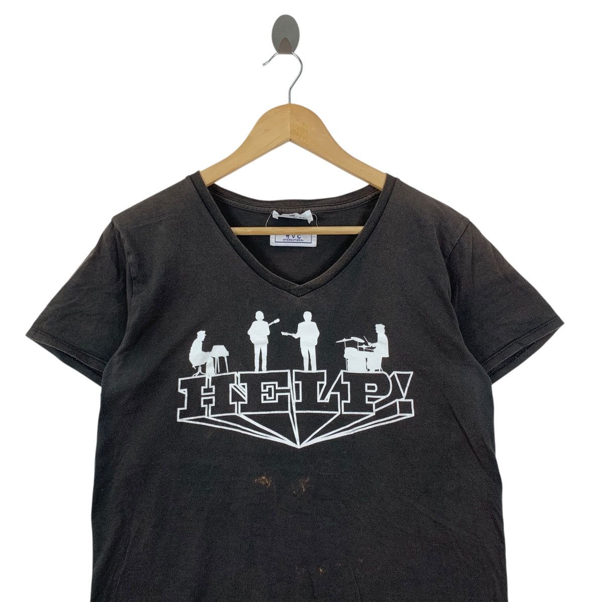 Vintage THE BEATLES x #VC International HELP Band Tshirt Size US S / EU 44-46 / 1 - 2 Thumbnail
