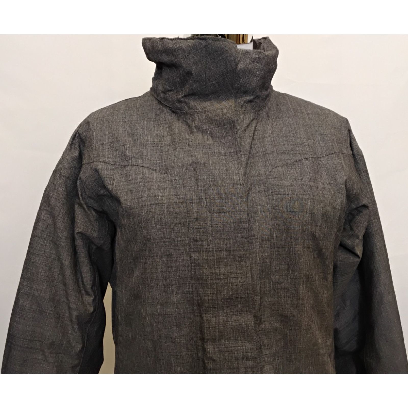 Helly Hansen Helly Hansen Ski/Snowboard Jacket Women's M Gray Insulated Size M / US 6-8 / IT 42-44 - 5 Thumbnail