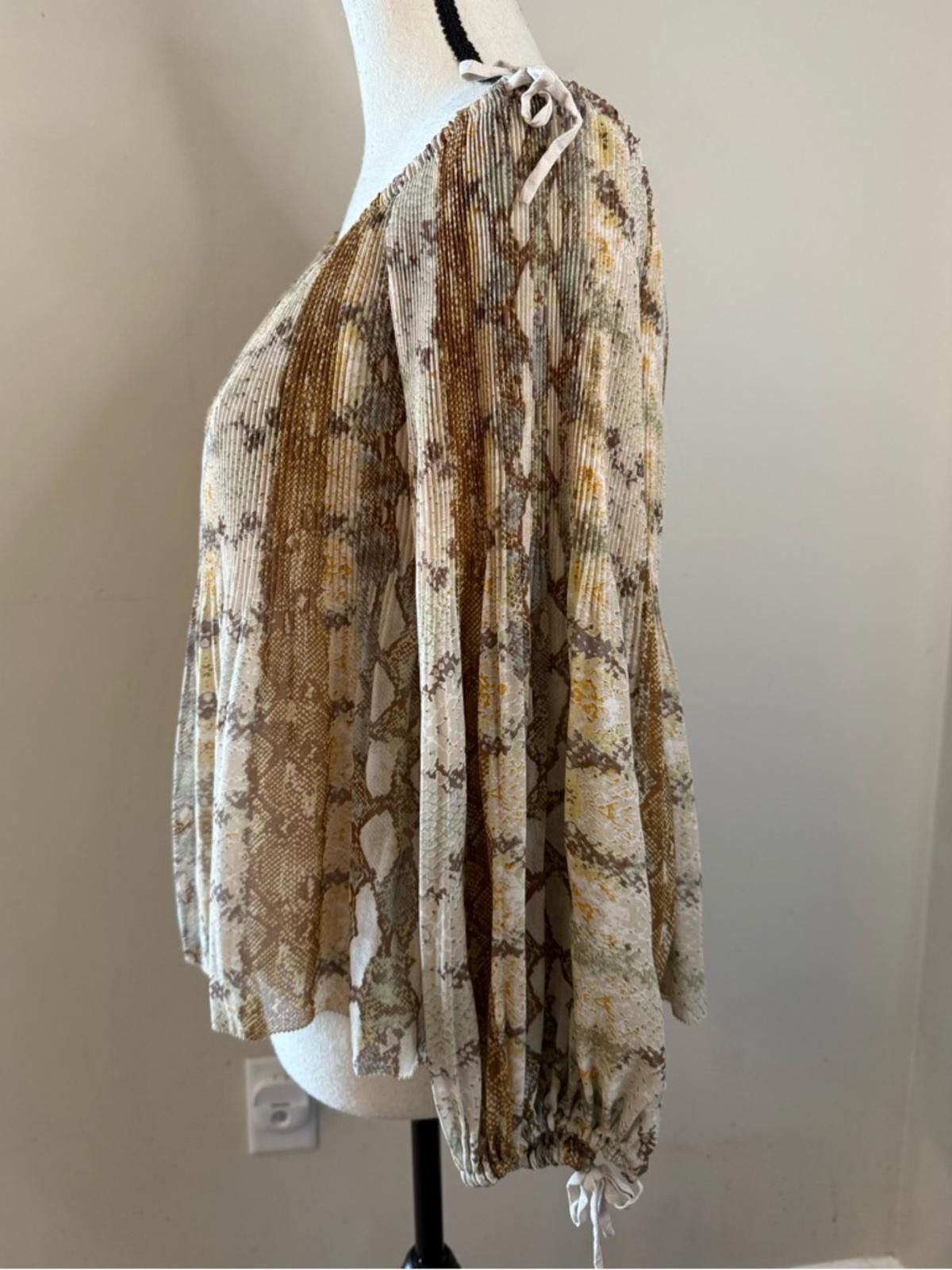 Other Wilfred abstract neutral hue leopard print boho top SZ SM Size S / US 4 / IT 40 - 3 Thumbnail