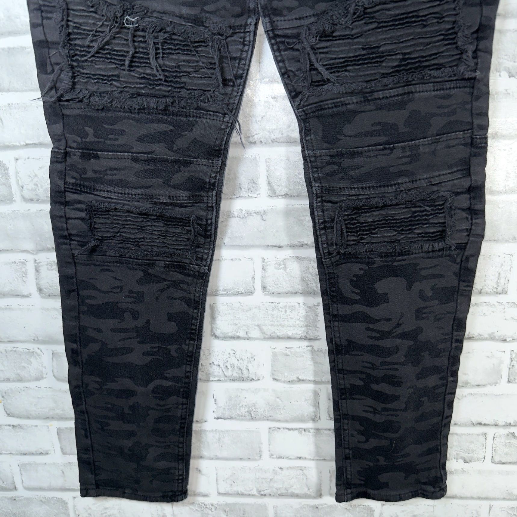 Vintage VINTAGE Waimea Skinny Fit Camo Distressed Cotton Blend Jeans Mens Size 34x28 Size US 34 / EU 50 - 3 Thumbnail