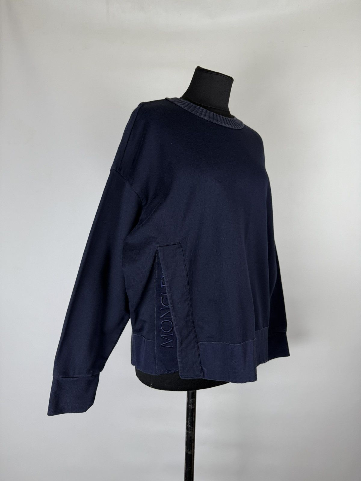 Moncler Moncler Maglia Girocollo Cotton Logo Oversize Sweatshirt Size M / US 6-8 / IT 42-44 - 9 Thumbnail