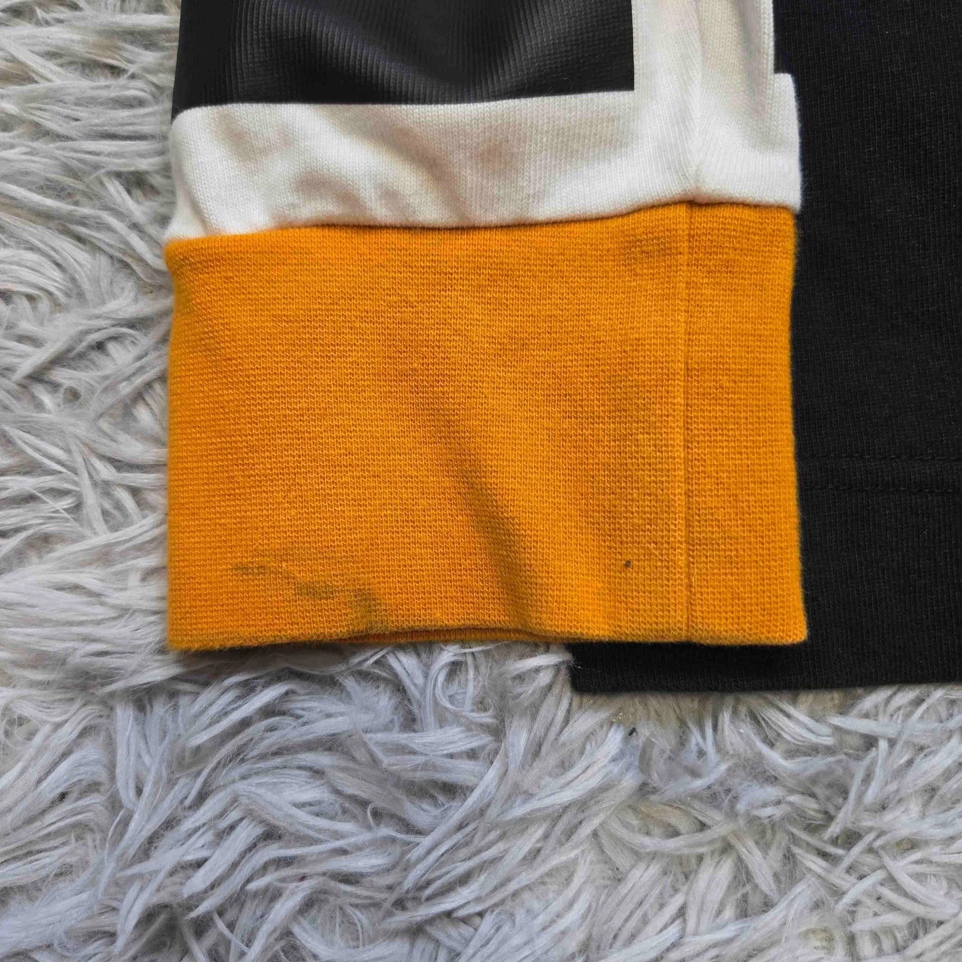Burberry burberry logo long sleeve top size small Size US S / EU 44-46 / 1 - 8 Thumbnail
