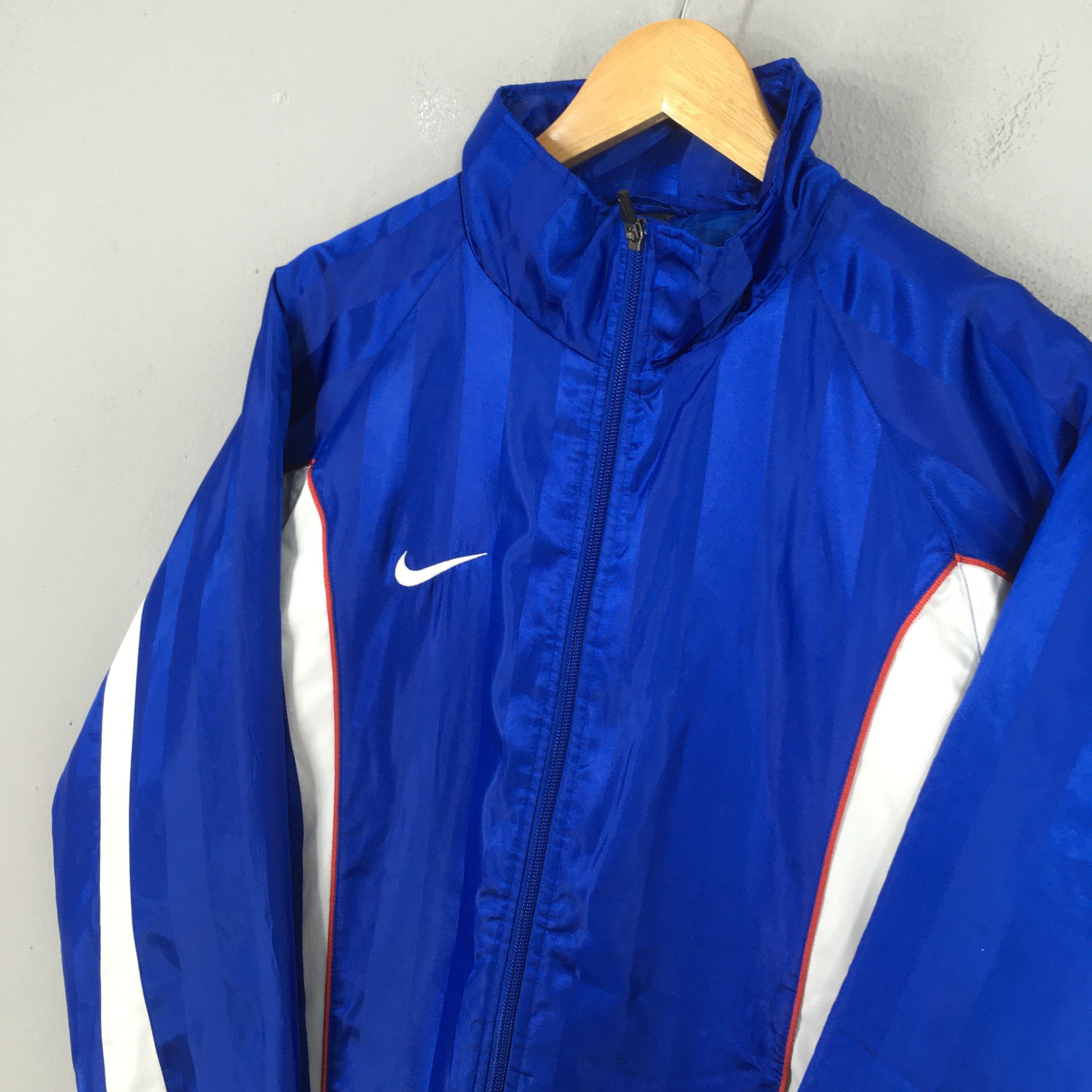 Nike Vintage 90's Nike Windbreaker Blue Hoodie Jacket Large Size US L / EU 52-54 / 3 - 3 Thumbnail