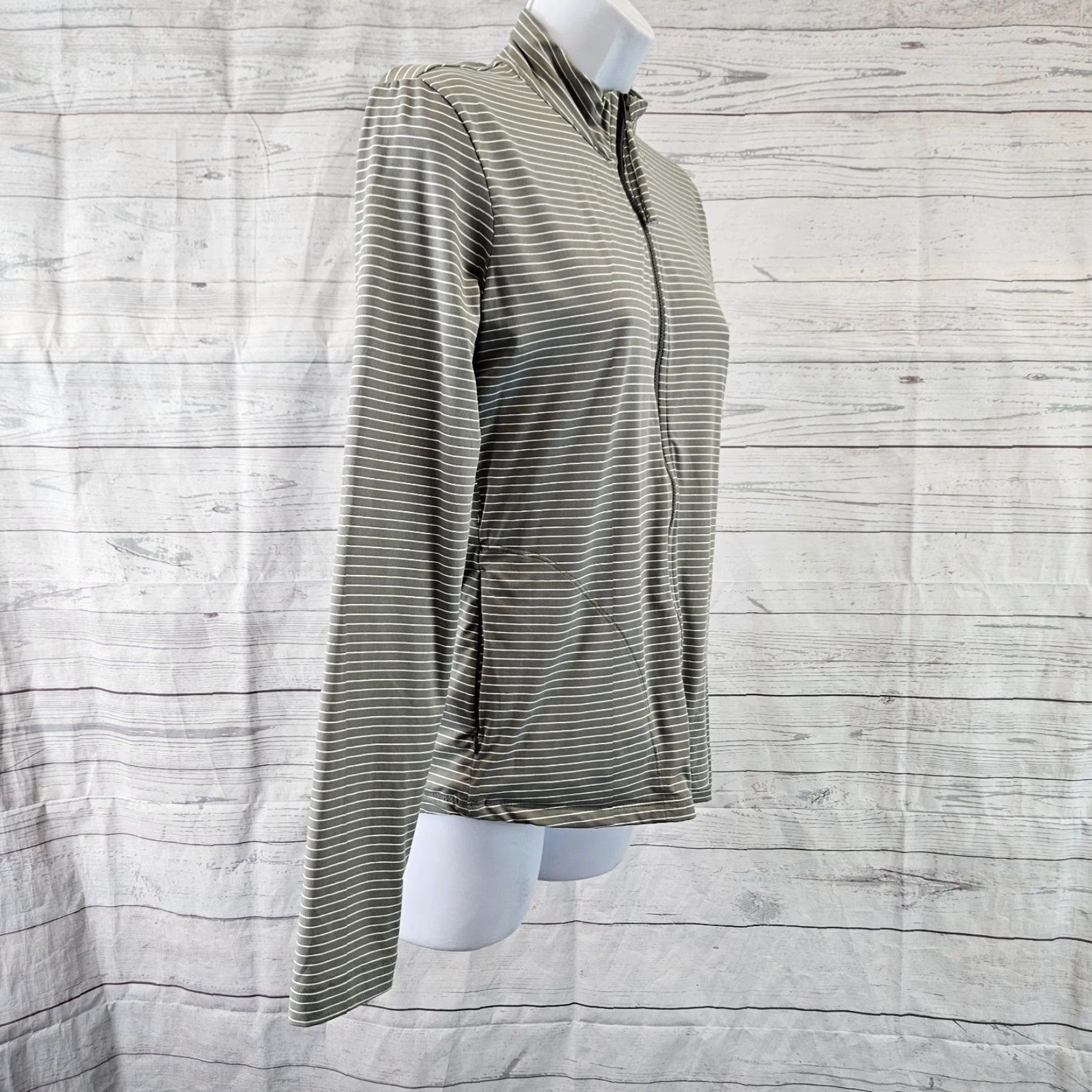 Vintage Carve Designs Womens Full Zip Jacket Sz Small Striped Long Sleeve Activewear Jacket Size S / US 4 / IT 40 - 3 Thumbnail