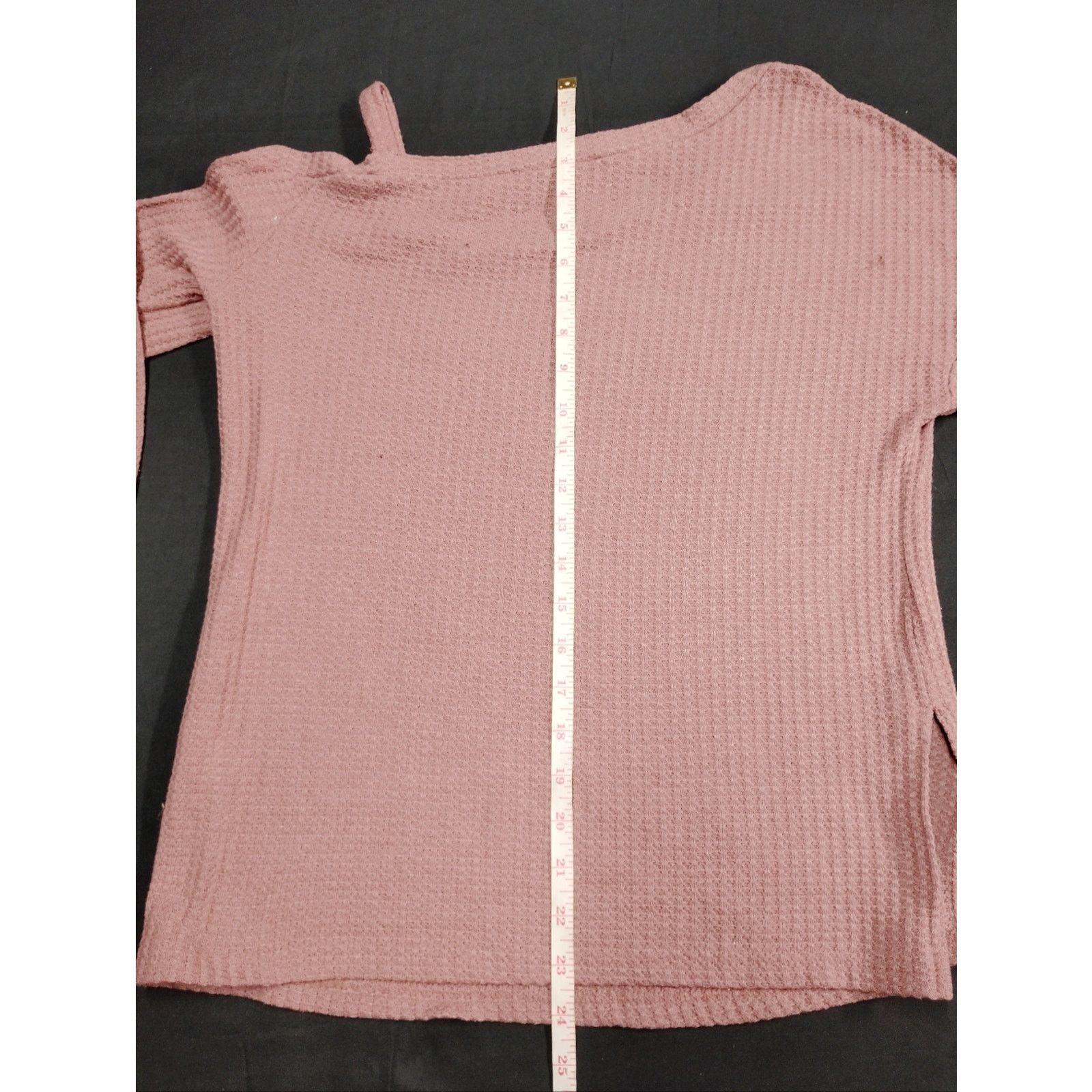 Shein SHEIN Dusty Pink Ribbed Knit Top With Cutout Shoulder Size M / US 6-8 / IT 42-44 - 6 Thumbnail