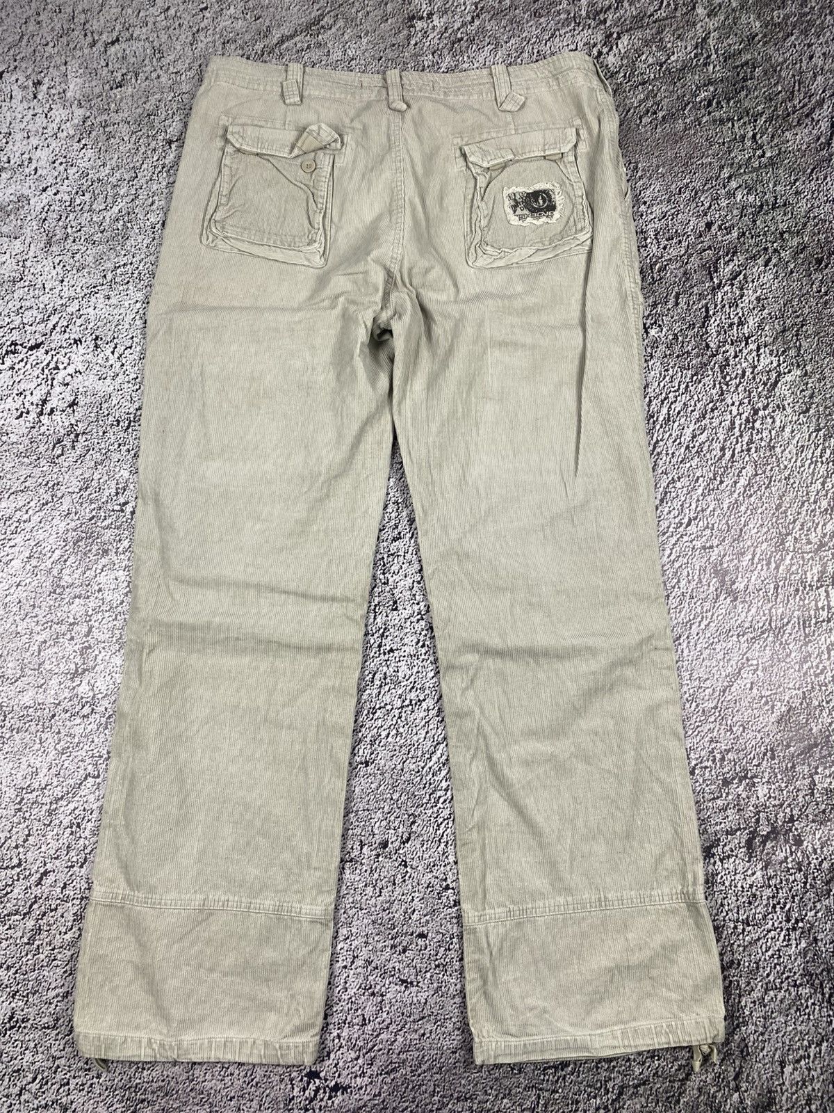 Vintage Vintage Y2K wide corduroy cargo pants outdoor style 00s Size US 38 / EU 54 - 7 Thumbnail