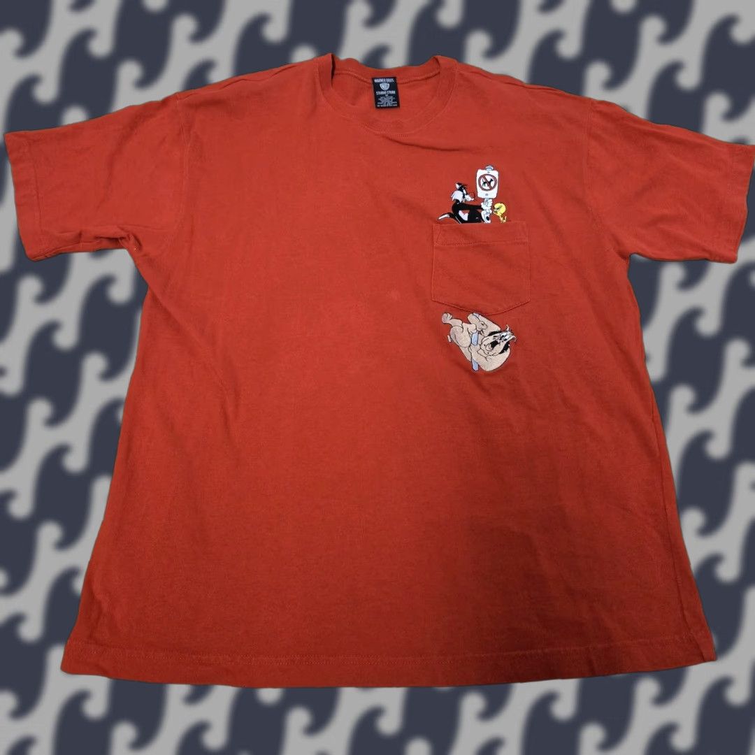 Vintage VINTAGE Warner Bros Looney Tunes Shirt Mens M Red 90s Cartoon Embroidered Pocket Tweety Sylvester Spike Cotton T-Shirt Size US M / EU 48-50 / 2 - 1 Thumbnail