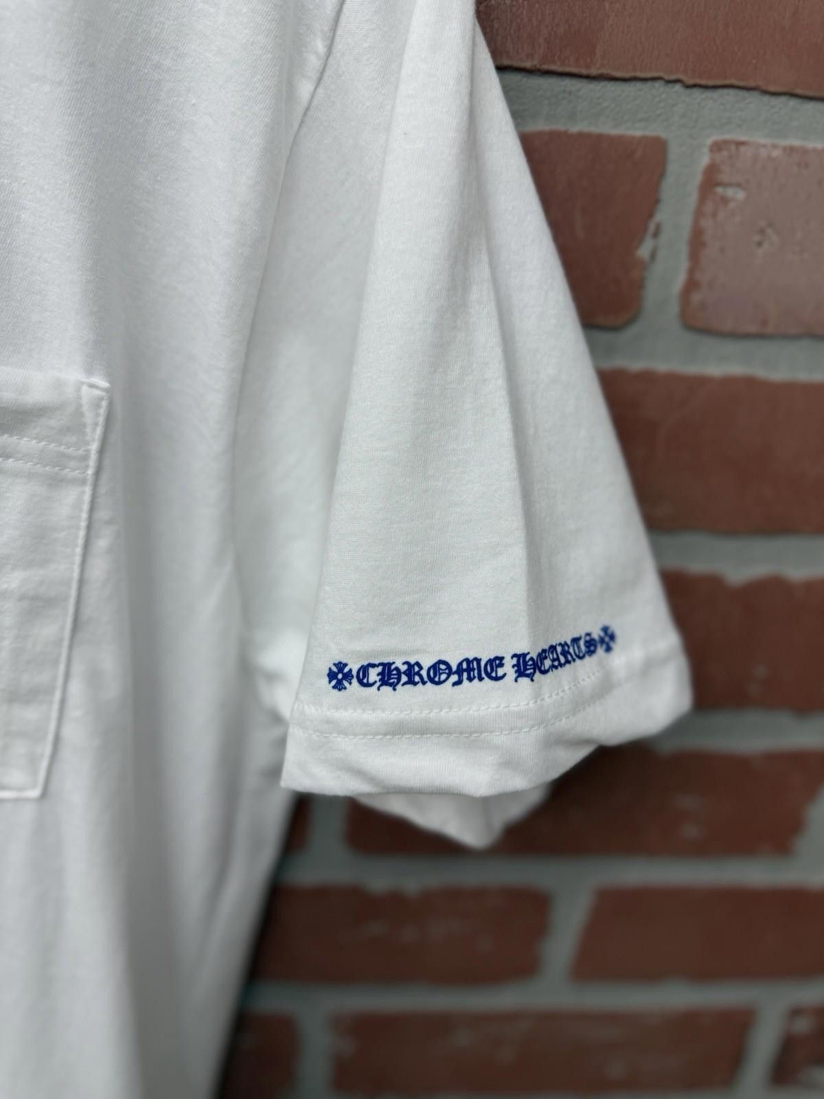 Chrome Hearts Size L - Chrome Hearts Tee Shirt Blue Neck Logo White RARE Size US L / EU 52-54 / 3 - 6 Thumbnail