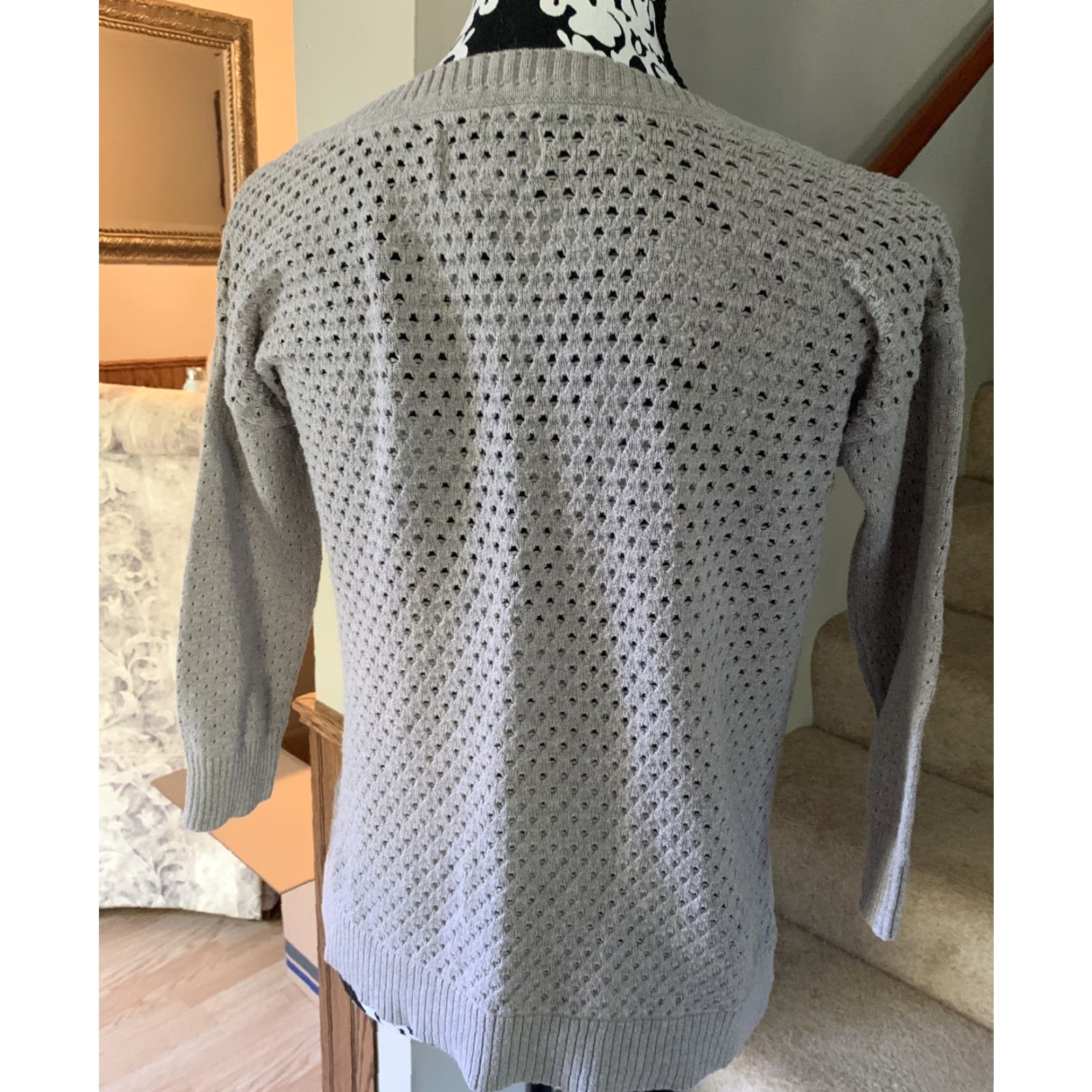 American Eagle Outfitters VINTAGE American Eagle Pullover Sweater Knit 3/4 Sleeve Gray SZ S Womens Girls, Pullover, Knit, Gray, 3/4 Sleeve, S, Womens Girls Size S / US 4 / IT 40 - 3 Thumbnail