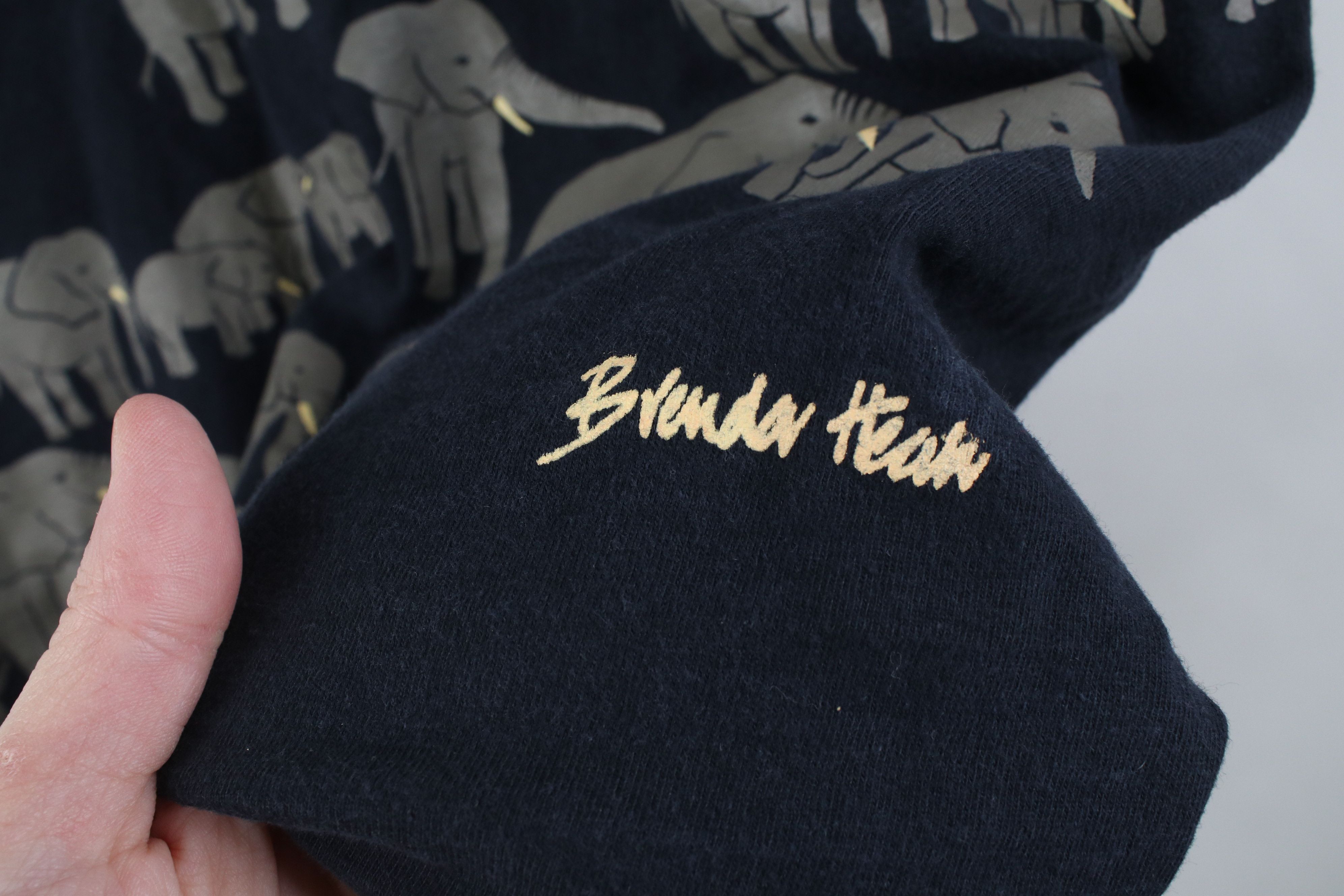 Vintage Vintage 90s Streetwear Safari Elephant All Over T-Shirt Size L / US 10 / IT 46 - 4 Thumbnail