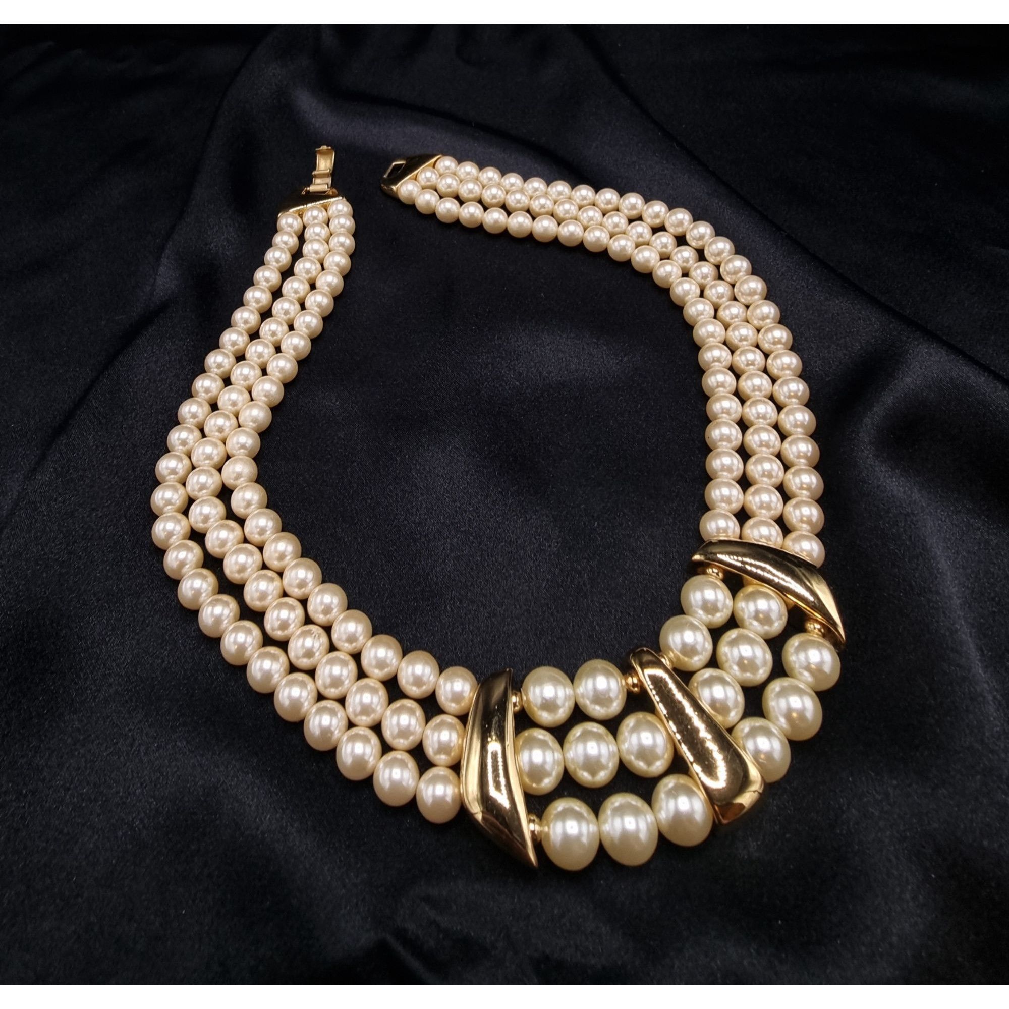 Vintage Vintage Napier 1980's-1990's Triple-Strand Faux Pearl Neckla Size ONE SIZE - 1 Thumbnail