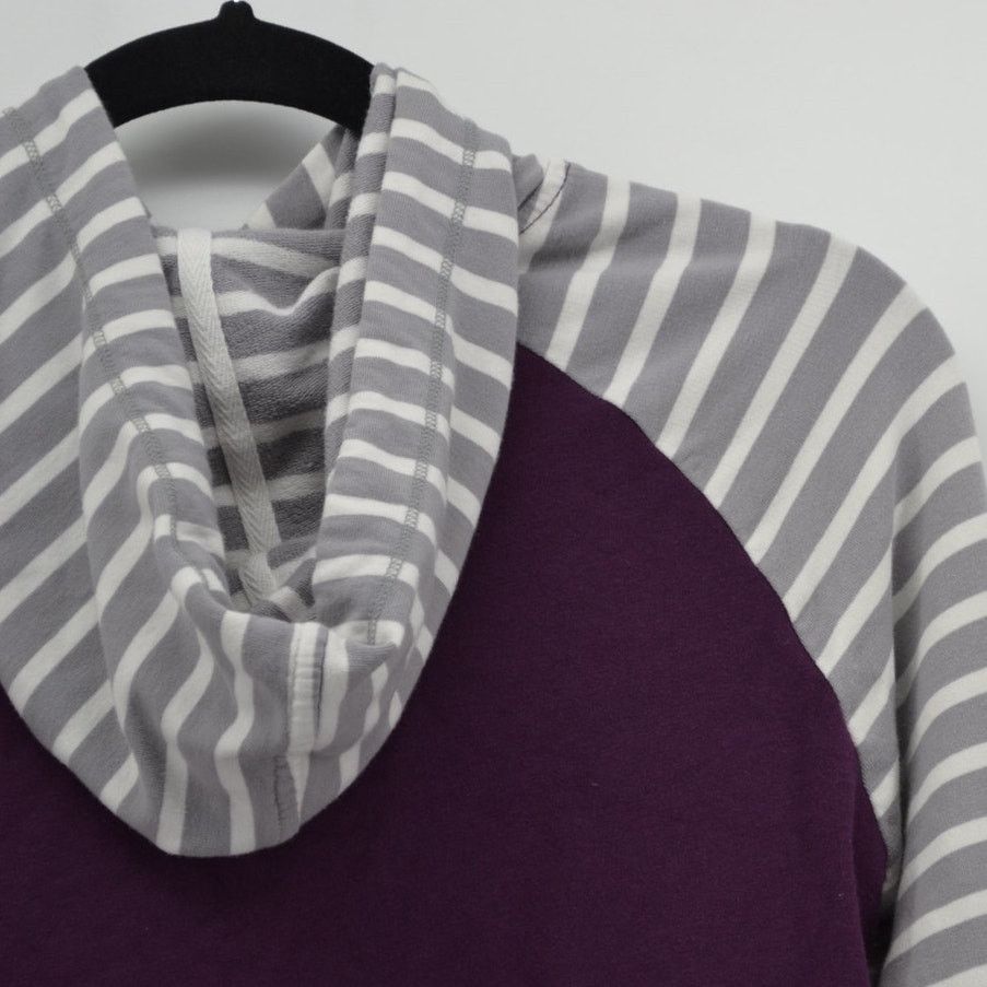 Orvis Orvis Womens Hooded Sweater Top Striped Burgundy Pocket Sz S Size S / US 4 / IT 40 - 12 Thumbnail