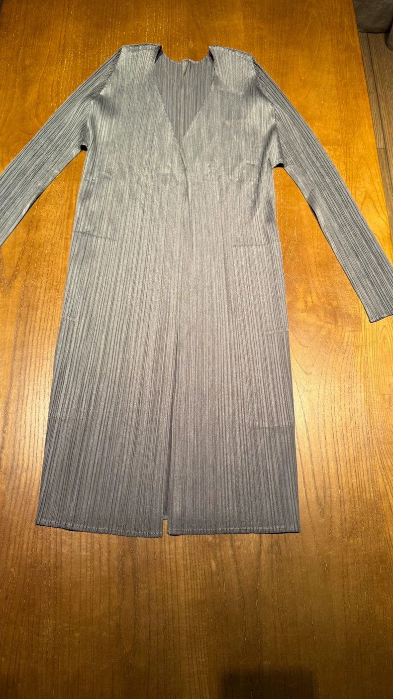 Issey Miyake Issey Miyake Grey pleated cardigan Size M / US 6-8 / IT 42-44 - 1 Thumbnail