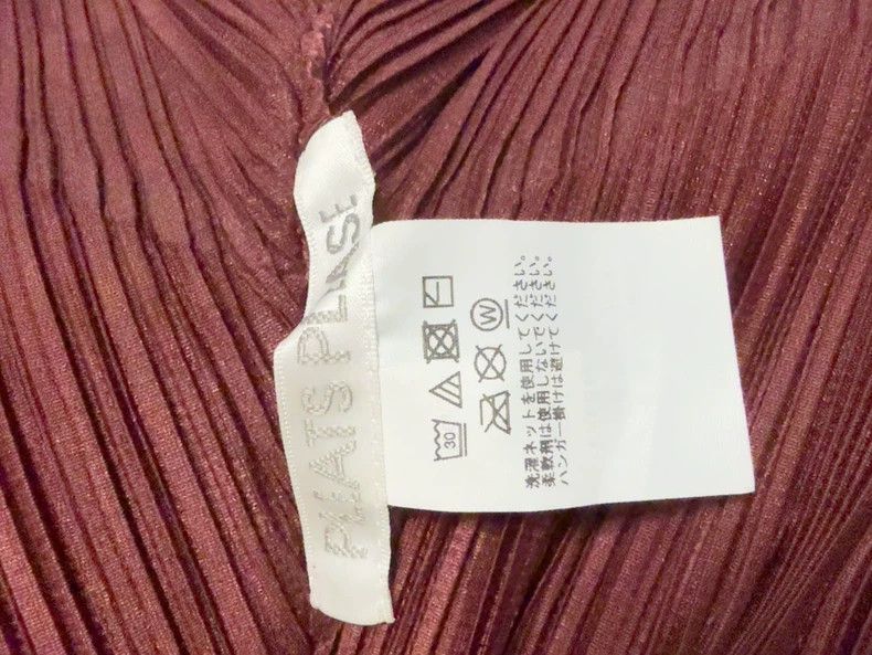 Issey Miyake Issey Miyake size:3 Red radiant dress Size XS / US 0-2 / IT 36-38 - 3 Thumbnail