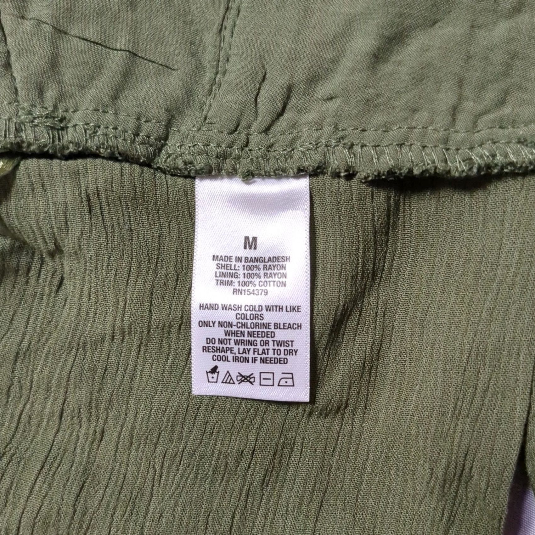 Aeropostale VINTAGE Aeropostale Bralette Top Shirt Womens Olive Green Lace Wrap Tie Bra M Green Floral Crochet Embroidered Festival boho Size M / US 6-8 / IT 42-44 - 3 Thumbnail