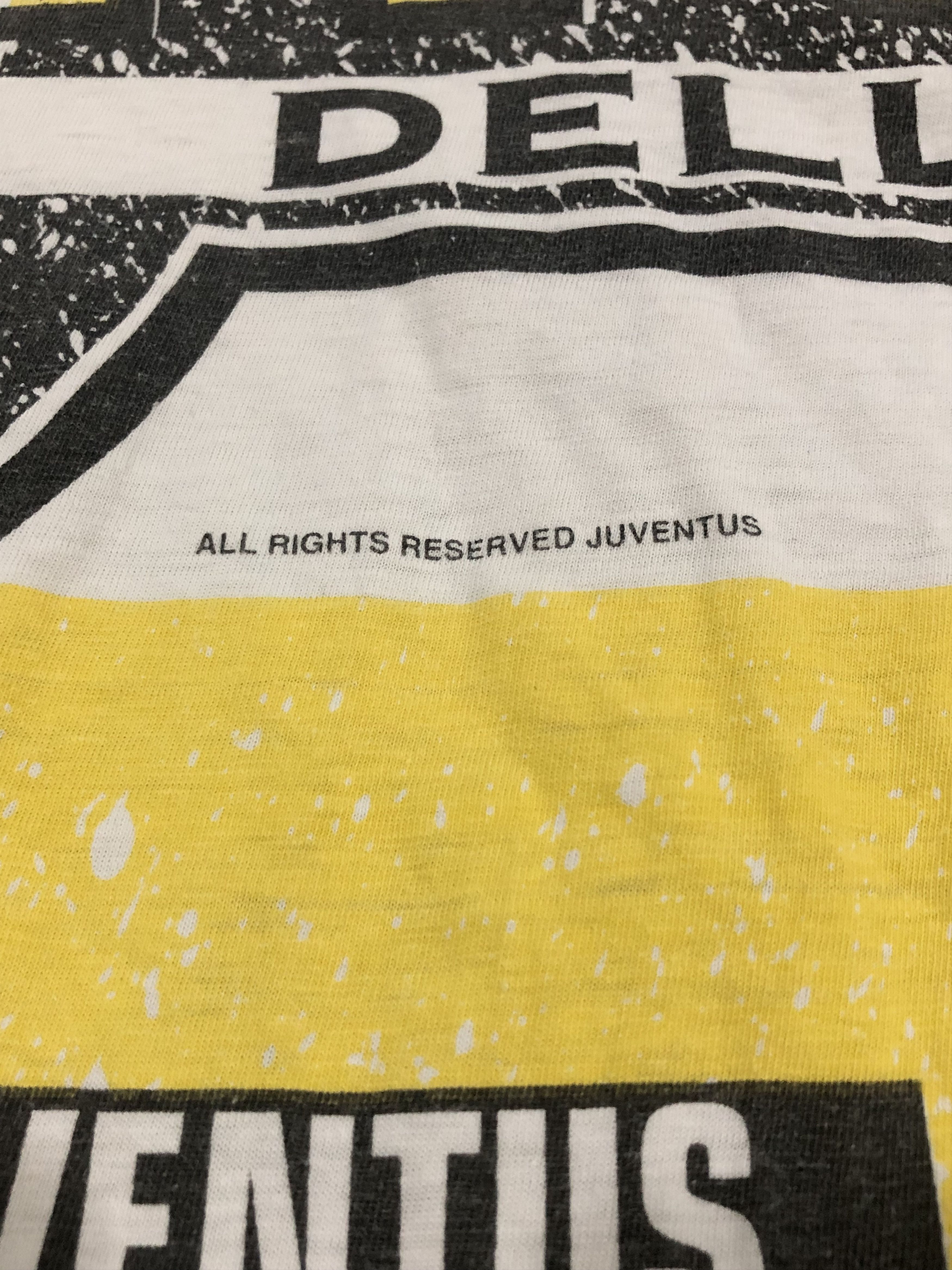 Vintage Vintage Rare Worn 90s Juventus Fullprint T-shirts Size US XL / EU 56 / 4 - 5 Thumbnail