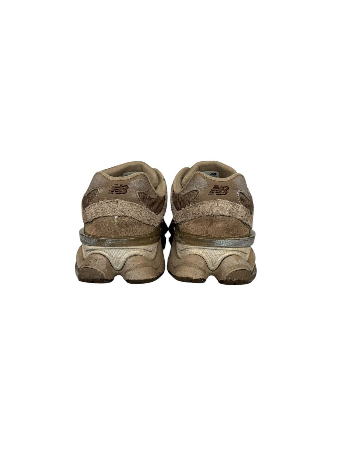 New Balance New Balance 9060 Mushroom Sneakers Size US 10.5 / EU 43-44 - 6 Thumbnail