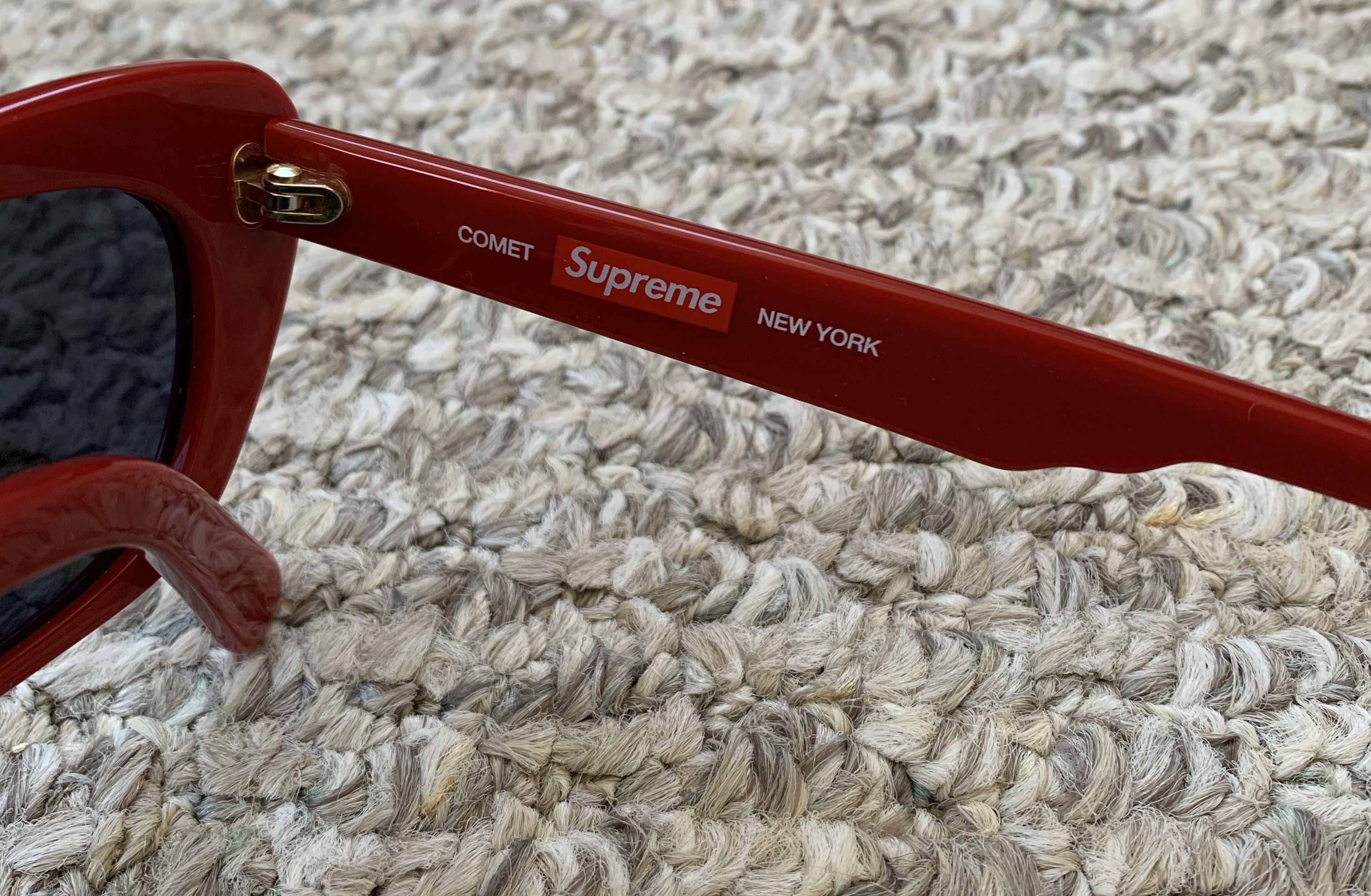 Supreme S/S 2017 Supreme Comet Sunglasses w/case Size ONE SIZE - 7 Thumbnail