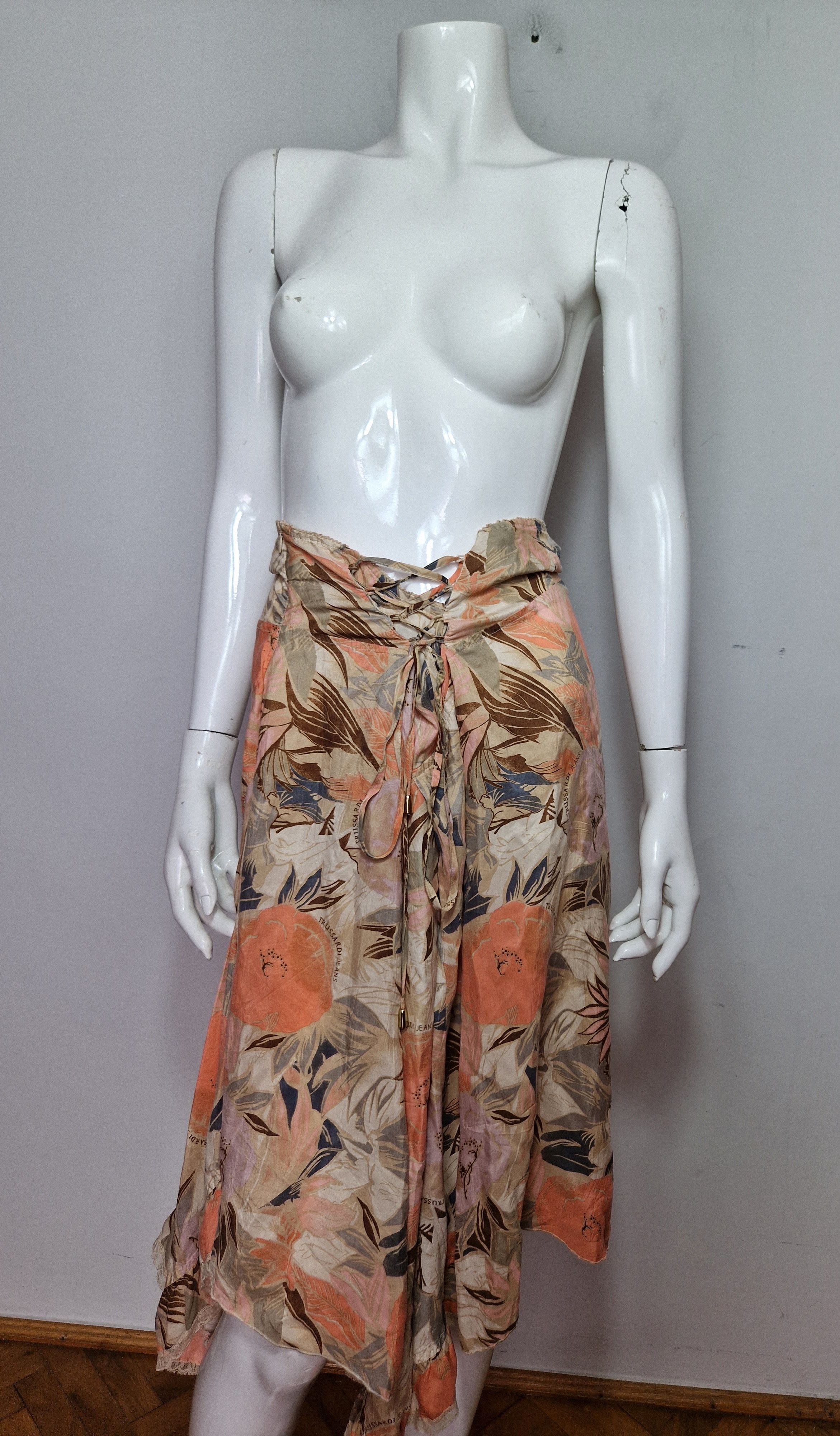 Japanese Brand × Vintage vintage amazing flared silk skirt avant garde japanese Size 26" / US 2 / IT 38 - 1 Thumbnail