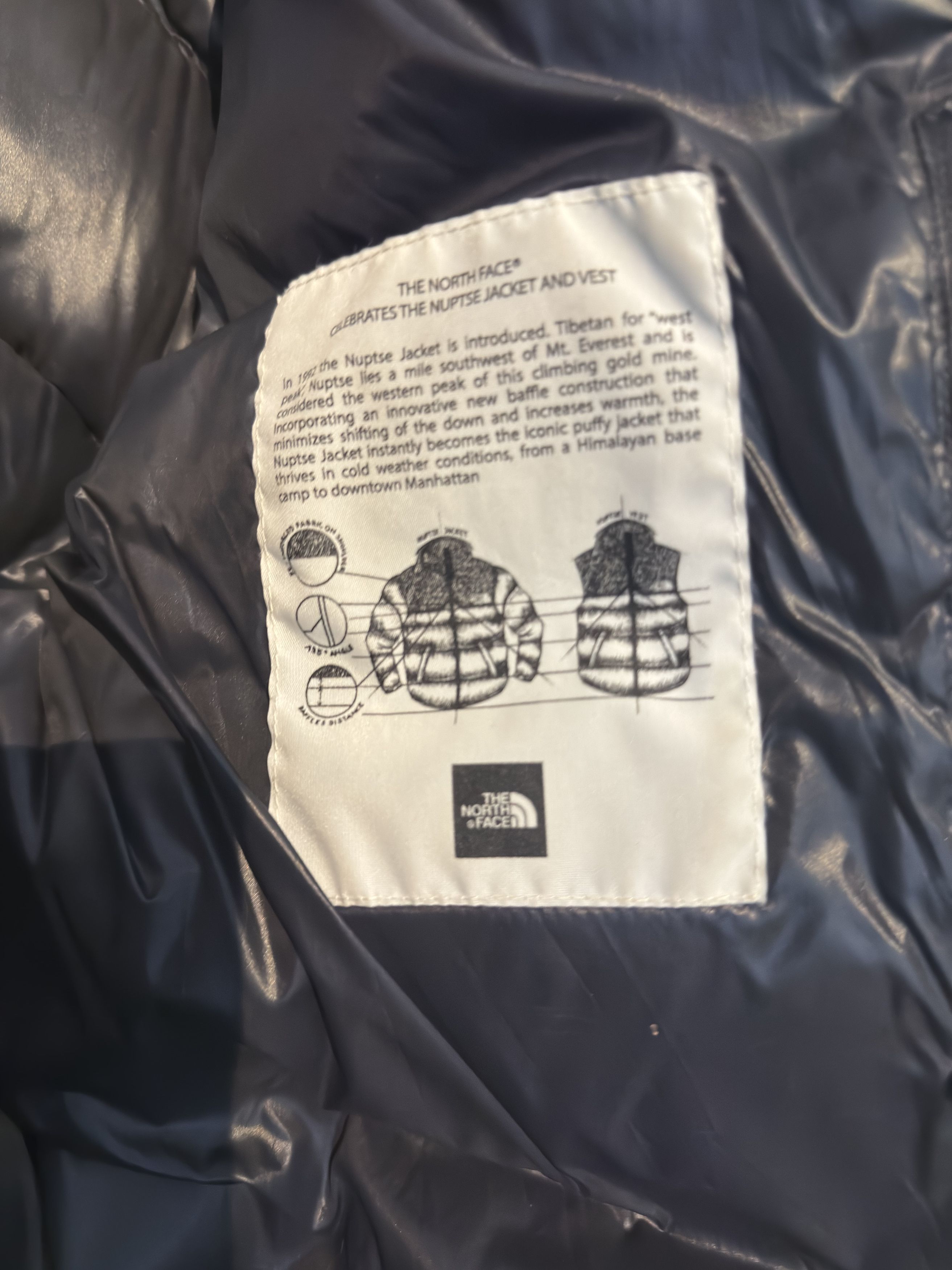 The North Face THe North Face Nuptse 1992 Retro Puffer Size US M / EU 48-50 / 2 - 4 Thumbnail