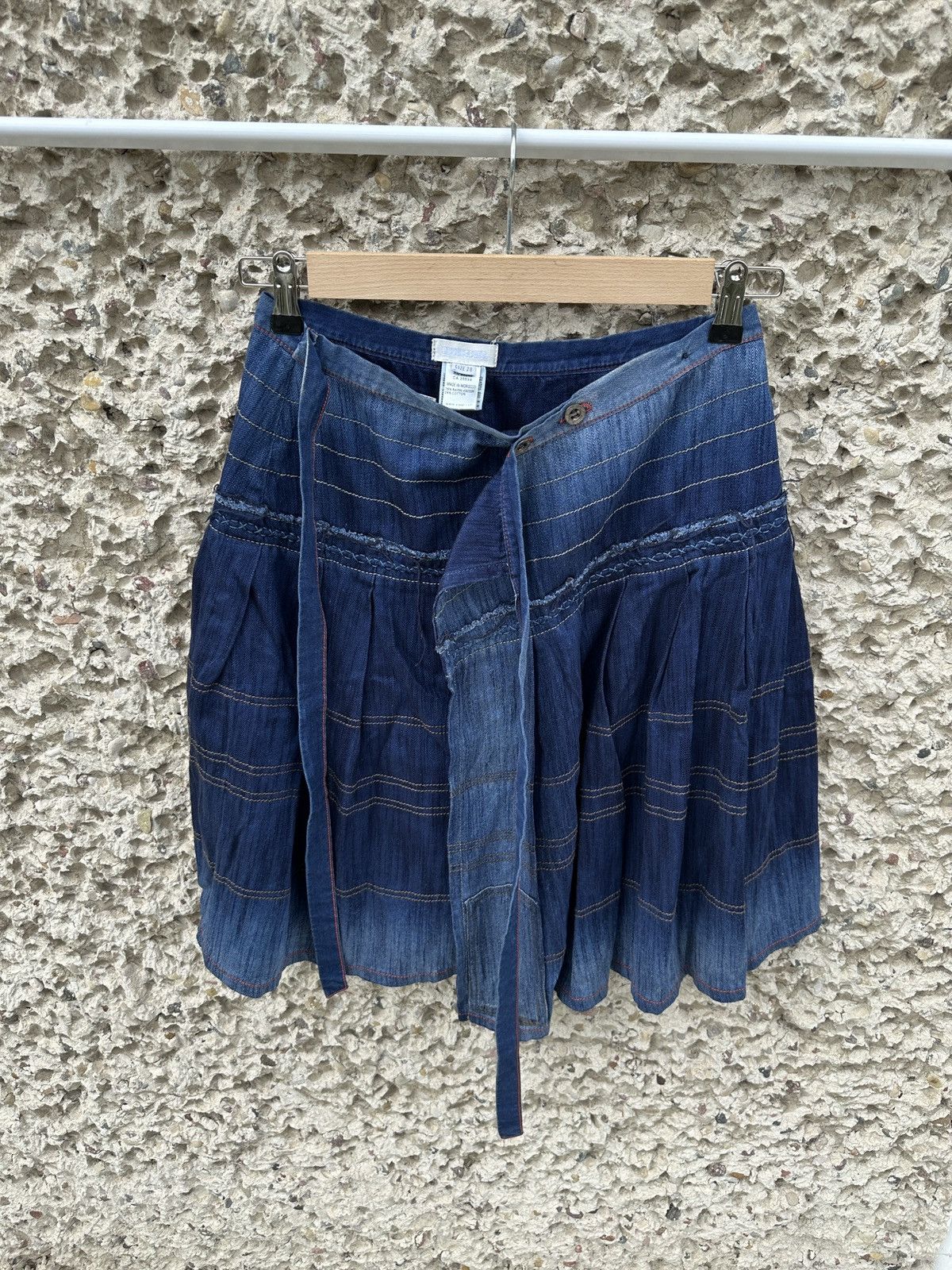 Diesel Vintage y2k Diesel denim skirt Size 28" / US 6 / IT 42 - 6 Thumbnail