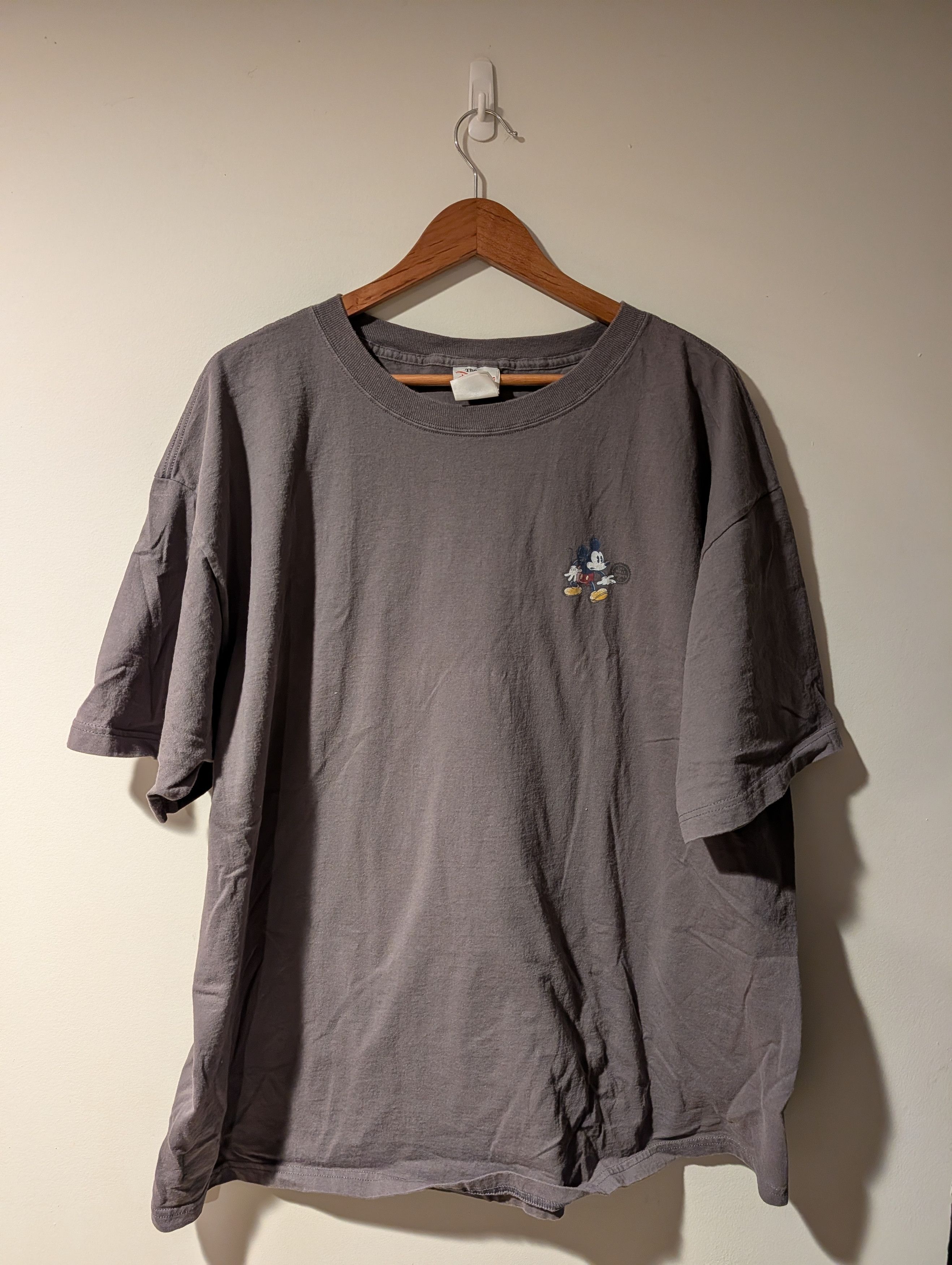 Disney Vintage Mickey Mouse T-Shirt Gray Newspaper Print Disney Size US XXL / EU 58 / 5 - 3 Thumbnail