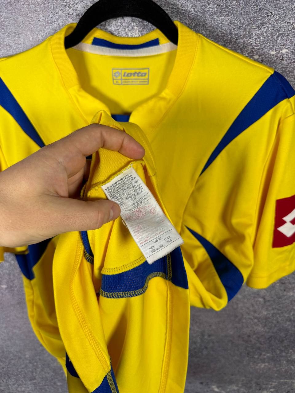 Lotto Sport × Vintage Vintage Ukraine National Team 2006 Lotto Soccer Jersey Large Size US L / EU 52-54 / 3 - 10 Thumbnail