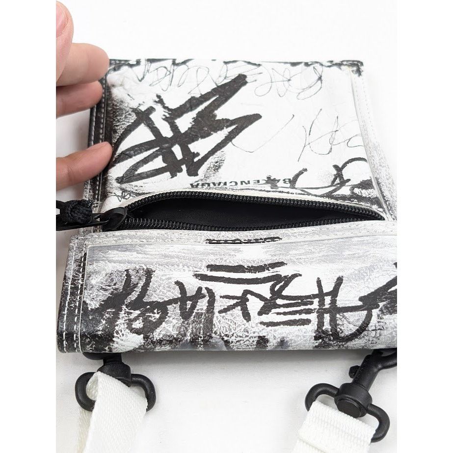 Balenciaga o1rshd1 Q:2 / Size: OS / Explorer Small Pouch Strap Graffiti Size ONE SIZE - 18 Thumbnail