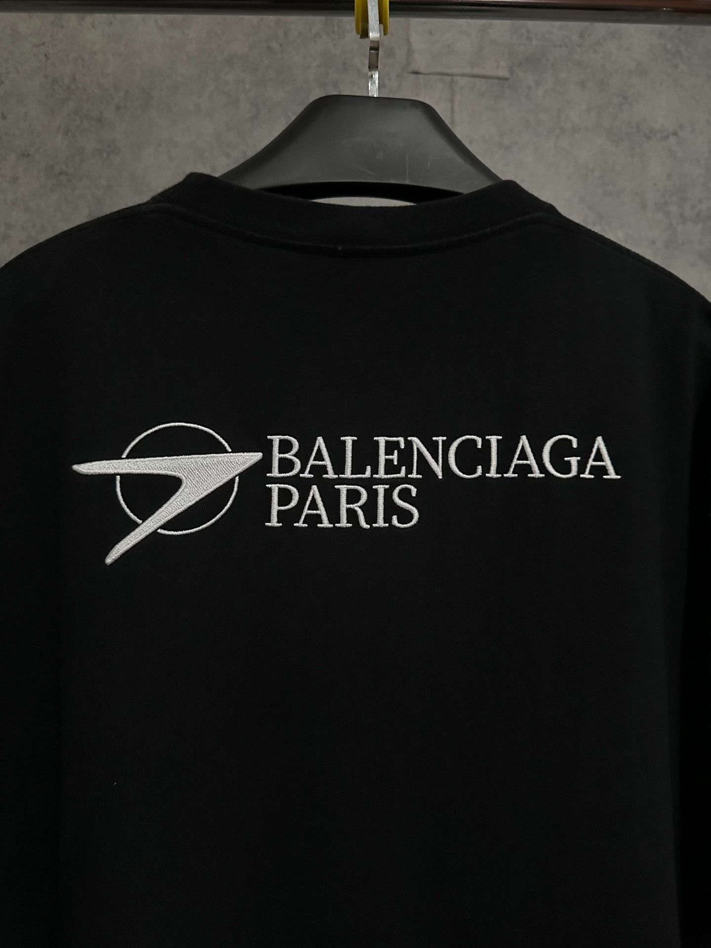 Balenciaga Balenciaga Embroidered Logo Short-Sleeve T-Shirt Size US S / EU 44-46 / 1 - 5 Thumbnail