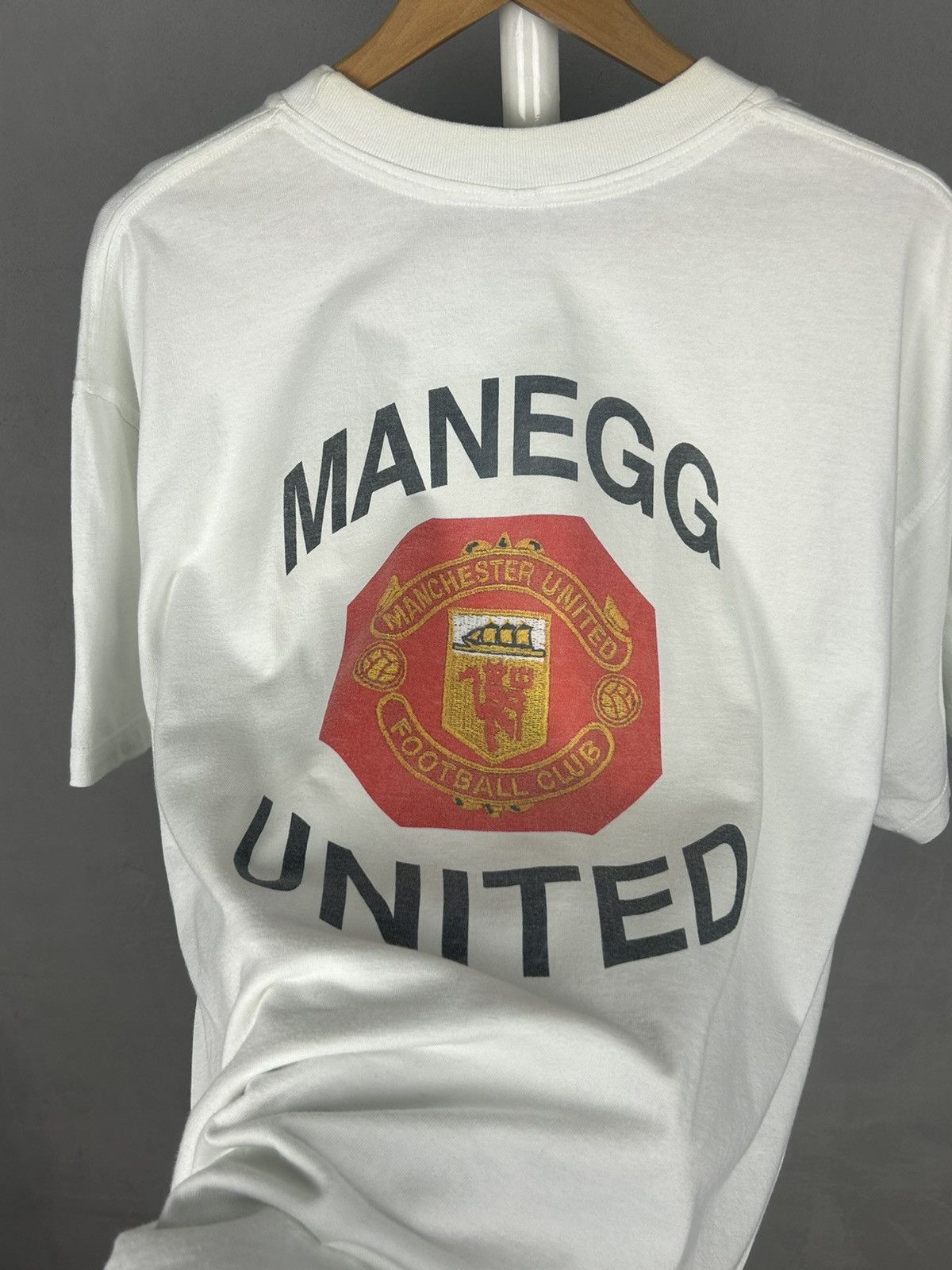 Hanes Manchester United Graphic Tee XL Hanes Beefy T Shirt Size US XL / EU 56 / 4 - 3 Thumbnail