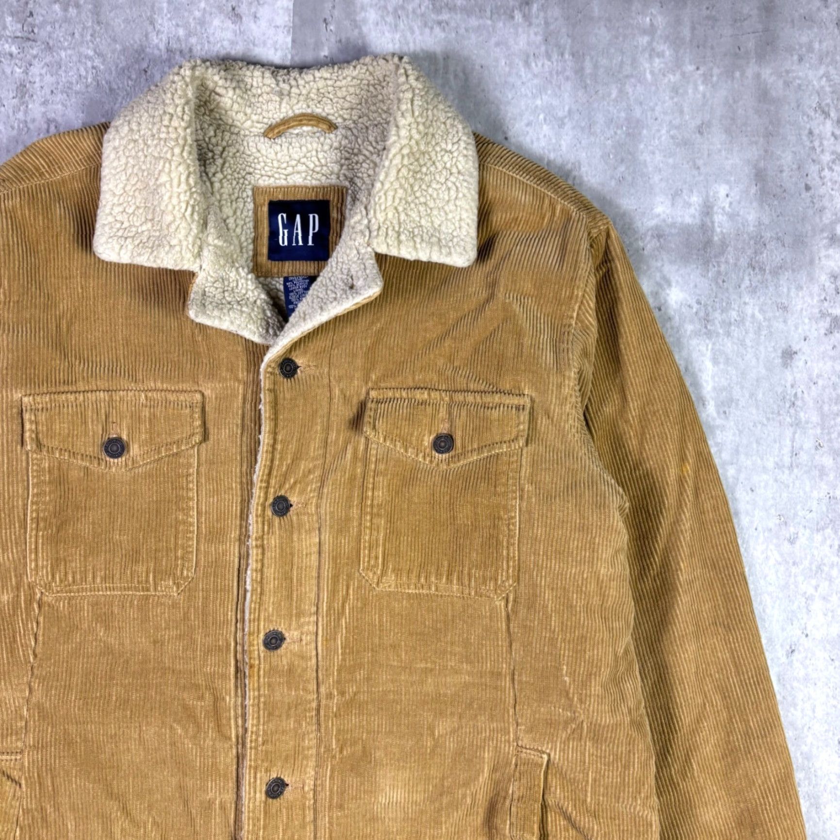 Gap VINTAGE Gap Trucker Jacket Mens Medium Corduroy Lined Insulated 90s Brown Tan Jacket Coat Casual Workwear Logo Button Front Shipping N/A Size US M / EU 48-50 / 2 - 7 Thumbnail