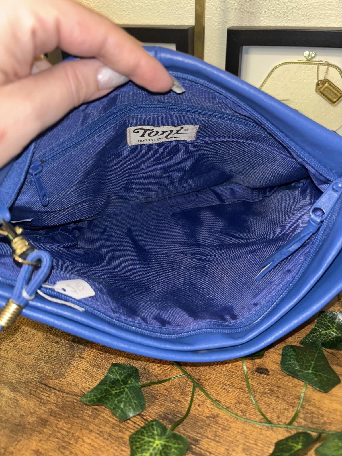 Designer Chic Blue Leather Crossbody Bag Size ONE SIZE - 7 Thumbnail