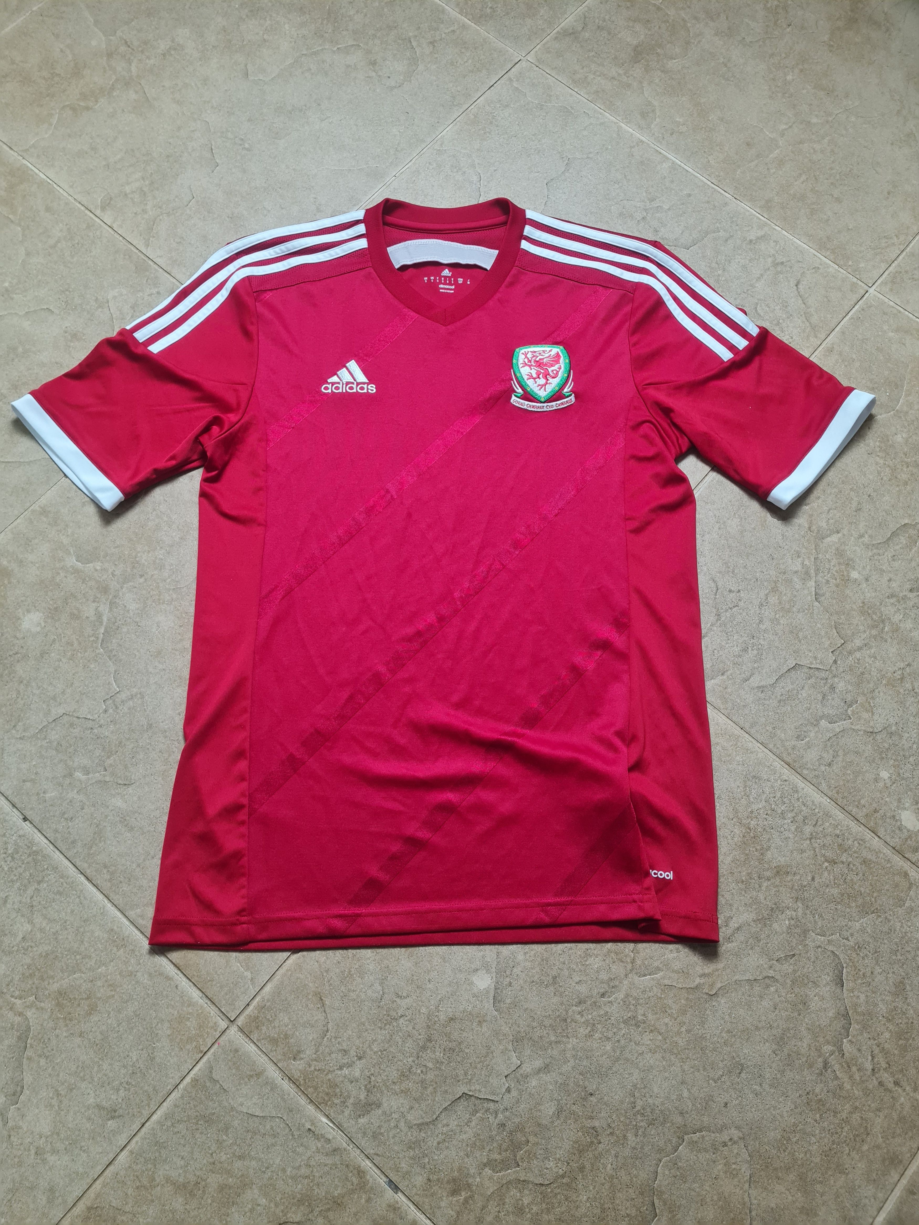Adidas FOOTBALL SOCCER SHIRT JERSEY ADIDAS MEN'S WALES 2013/2014 Size US S / EU 44-46 / 1 - 7 Thumbnail